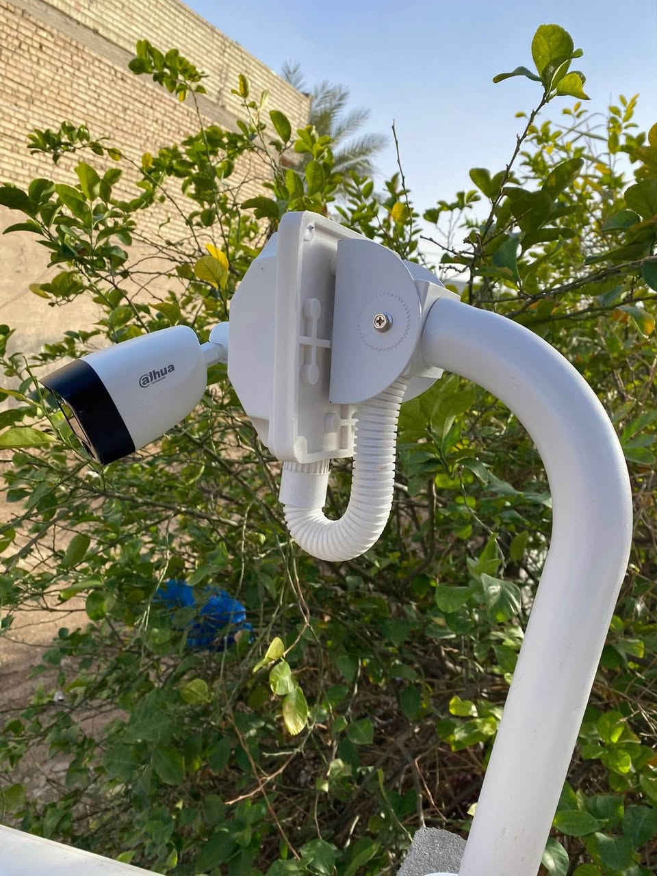 نوفر بيع وتنصيب وصيانة جميع أنواع كاميرات المراقبة بأحدث التقنيات
تنصيب احترافي داخل وخارج المنازل، المحلات، الشركات، المخازن والمجمعات
برمجة DVR / NVR وربط الكاميرات على الموبايل ومتابعة مباشرة من أي مكان
صيانة ومعالجة جميع الأعطال، تبديل عدسات، أسلاك، هاردات وضبط الإعدادات

نتعامل مع أشهر البراندات العالمية:
Dahua – Hikvision – Uniview – EZVIZ – TP-Link – IMOU – Samsung – Panasonic
وغيرها من البراندات المعروفة

🔧 جودة عالية
💰 أسعار مناسبة
⏱️ سرعة في الإنجاز
🔒 أمان وموثوقية
 للئستفسار 
وتساب ***********
اتصال ***********
