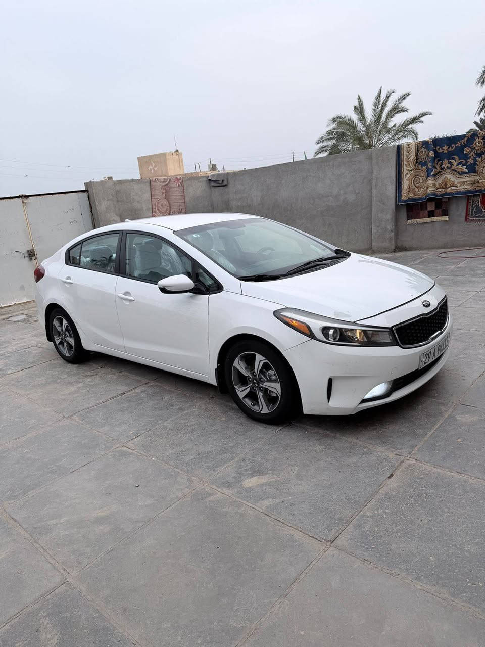 السلام عليكم كيه فورتي موديل ٢٠١٨ رقم واسط دولي سنويه وهزه جديده سياره جديده بمعنى الكلمة استخدام نضيف حادثه تبديل باب خلف السايق ورشتين صبغ تجميل بصيطات جدان اي ضرر داخلي ماكو بجم كبس حته البدنه الاماميه مامبدله وباقي السياره صافي لاطخات ولابارد مكينه ٢٠٠٠ دوش شرط مامفتوحه على الشركه لاصوت ولاتنقيص ولاتبخير كير اي تي المرغوب تراي زيرو دواخل وضع الشركه ماشيه ١٥٠ حداديه لوك تبريد ثلج تخم تاير جديد فول كهربائيات مواصفات حلوه ويل كب شاشه بلاد كامره فول تحكم استيرن شغال بلاجكتور لايت زنون تحكم مرئي دبل سويج ارضيه مغلفه جلد سياره جديده وجاهزه بلعافيه على الياخذه السعر ١٢٠ مكان السياره الشطره ***********
‏‪0776 381 8149‬‏
