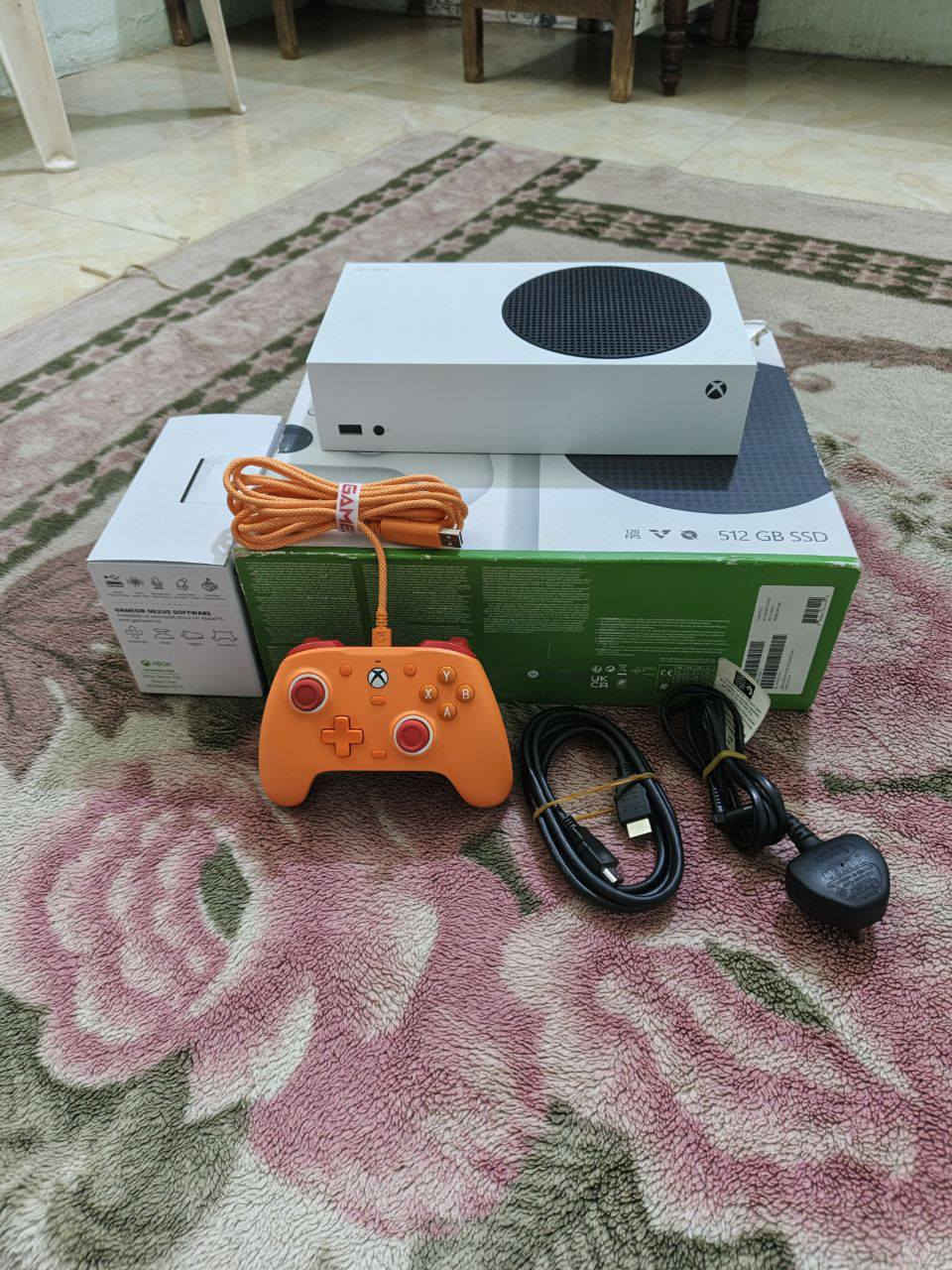 إكس بوكس سيرس إس ذاكرته 512 كامل ملحقاته مكاني بصره قبله (رقمي) (***********)
❌ لا يوجد توصيل بدون احراج 
إكس بوكس سيرس إس Xbox Series S
جهاز ذاكرته 512 نضيف كلش كلش ما بي أي ضربة أو شخط، جهاز لا مفتوح ولا مصلح وين ما تريد تفحص افحص كامل ملحقاته اصليه كارتون و جهاز و يده اصليه كم سير احترافية G7 SE بيها أزرار هواي حتى جوا يده و كيبل HDMI و كيبل كهرباء
