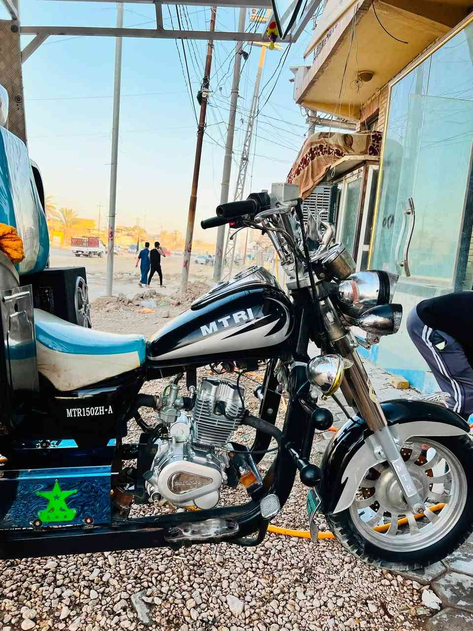 سلام عليكم للبيع موديل ١٣ اوراق كلشي بيهة جديد جاهزه لزياره كبل تنزل بيهة مصطبات ومحجر وياهة مكاني شارع المعمل مكلف بل نشر وهاذه رقم صاحبهة***********
