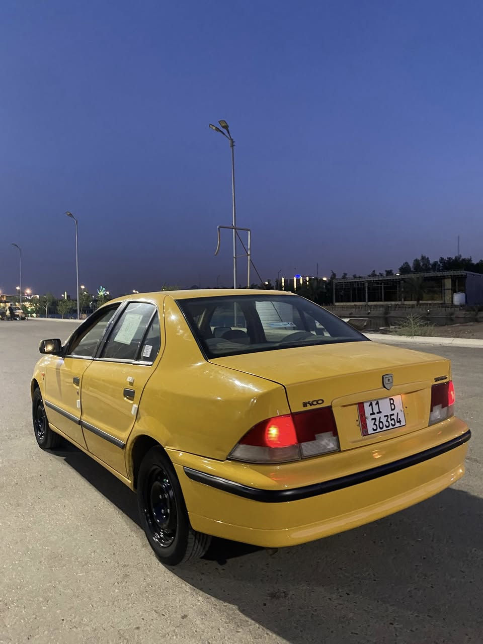 سلام عليكم سمند للبيع لأضربه ولا صبغ ولا تبديل مكينه وكير جدد حداديه امامي خلفي جديد تبريد ثلج دواخل نضيف مصفره من كلشي وسنويه جديده ورقم جديد مكاني بغداد الاستفسار ☎️***********☎️
