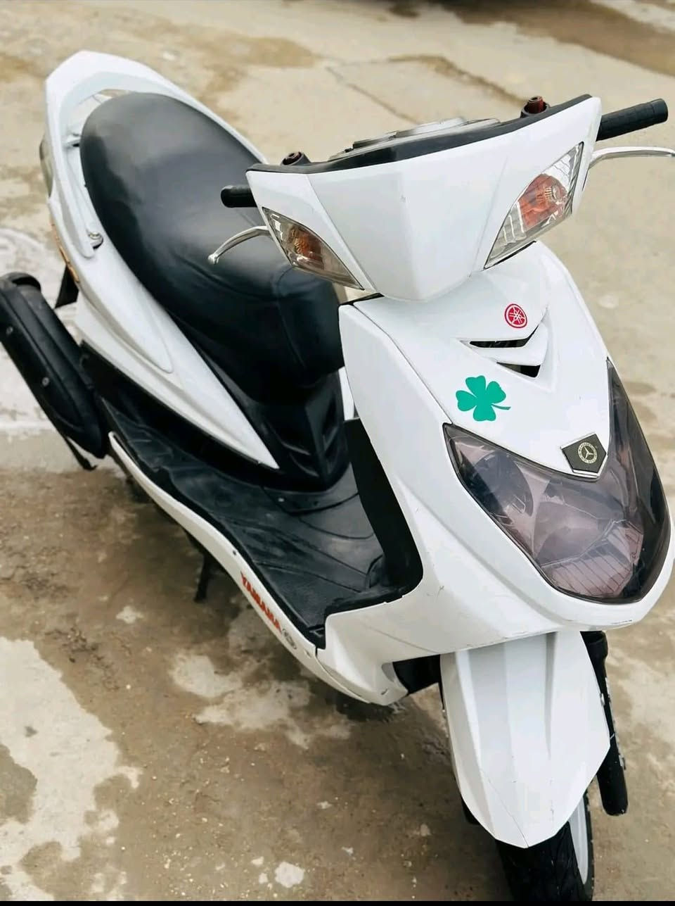 سلام عليكم سكنس فحل نوزل خطين مكفولة كفالة عامة نكرة سلف هندر كهربائيات كلها شغالة كفرات بلادية تايرات جدد أي نقص مابيه السعر المطلوب 700 وبيه مجال بسيط حك الجية العنوان بغداد العبيدي 
***********
