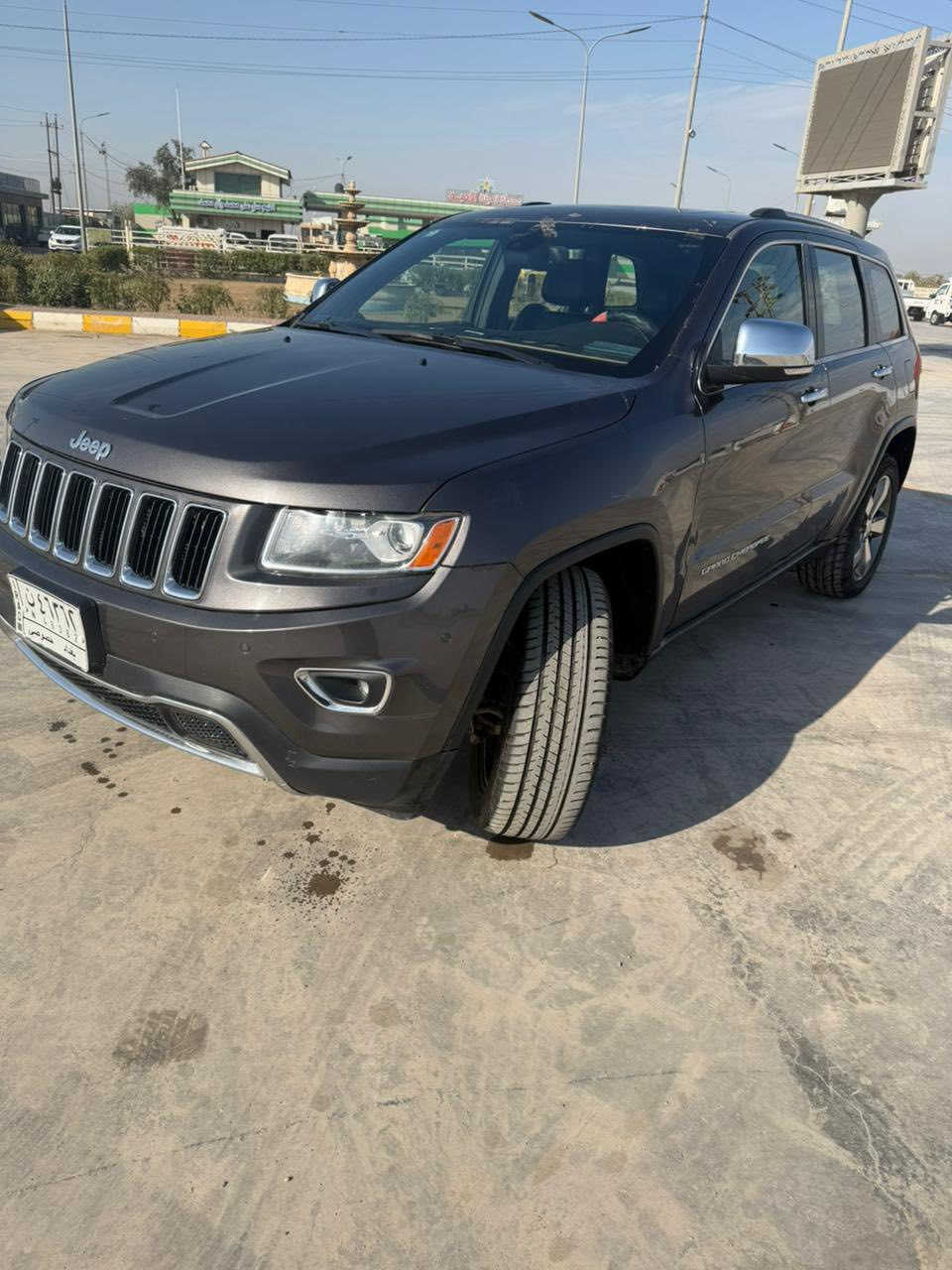 السلام عليكم
جيب للبيع موديل 2015 وارد أمريكي 

رقم بغداد تحويل مباشر بأسم المشتري حادثهة 3 قطع صبغ سرقه يعني ماكو ضربه السونار مرفق بالمنشور السياره استخدام شخصي ماشيه 64 الف يعني زيرو مواصفات فتحه مري قلاب كشنات جلد خزن ميموري وفور ويل وبقيه المواصفات المعروفه 

مكلف بالنشر للاستفسار ‭٠٧٧١ ٣٤٤ ٩٧٢٩‬

السعر 212 ورقه وبيهة مجال
