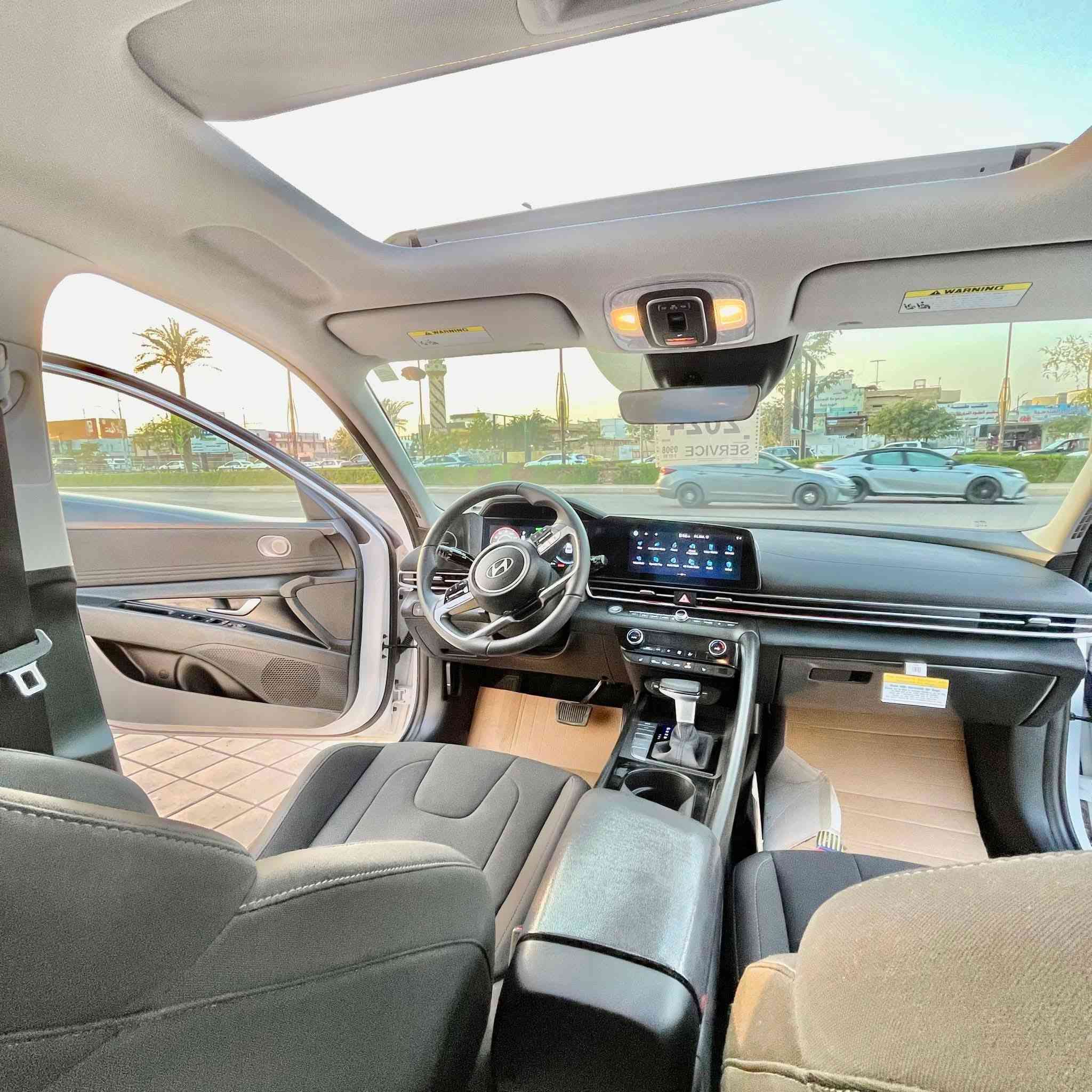 السلام عليكم بيع مستعجل على العمليه ونبي 

النترا امريكي 2024 وارد امريكي فول مواصفات سياره حلوه ما طالعه بيها السعرر 115 
المكان بغداد 
الهاتف ***********
الرقم الثاني ***********
