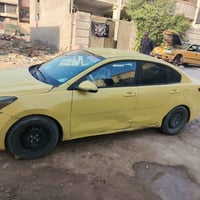 كيا ريو موديل 19 كامل مواصفات وارد امريكي  السعر 80 وبيها مجال مكانها ...