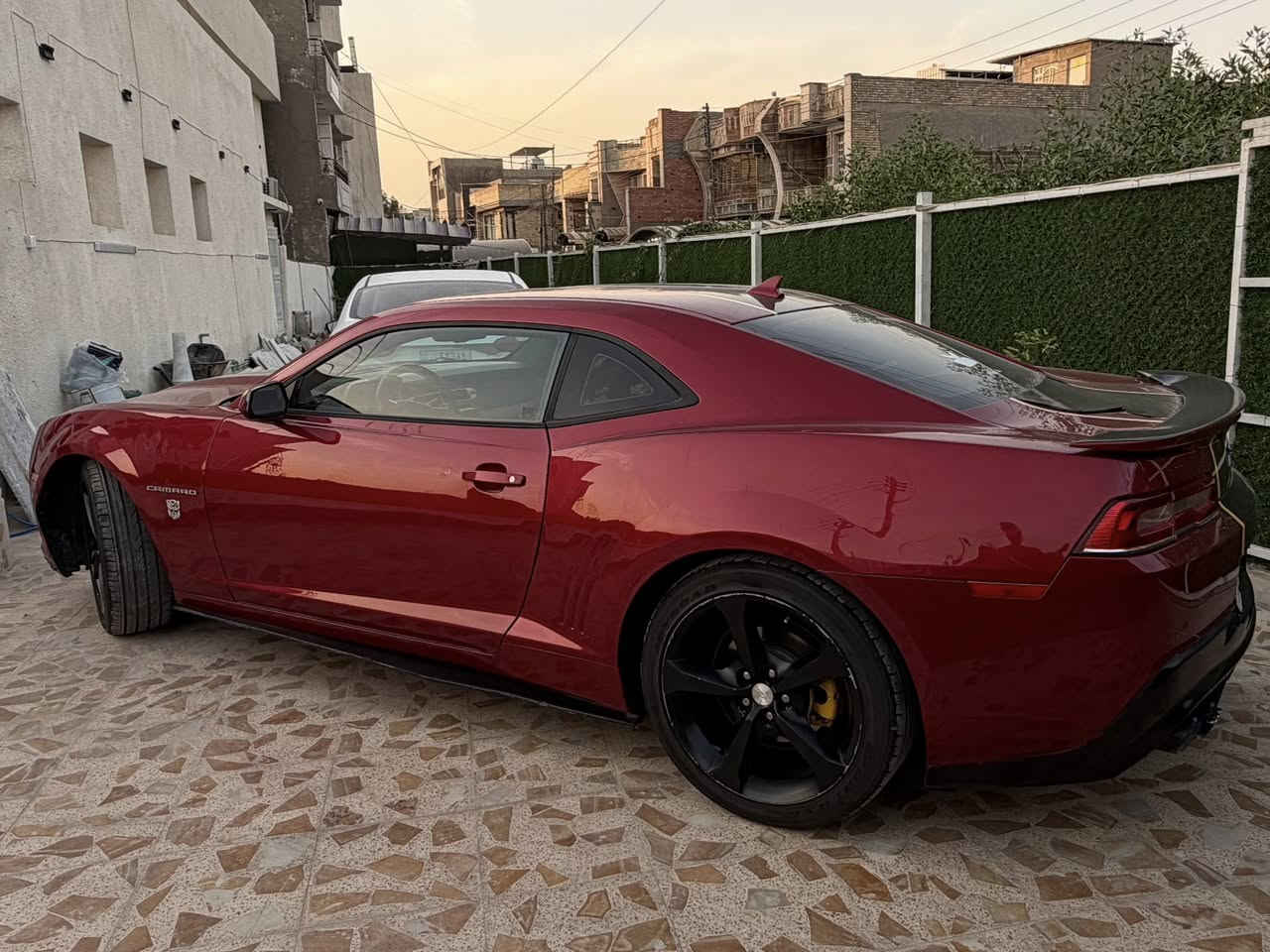 كمارو ٢٠١٤  محرك ٦ سلندر RS

حادثه جاملغ وباب مثل مموضح بالصور   بجم كبس 

ايرباك برده فقط 

كير محرك مكفول 

صدر خلفي امامي جديد  

السياره عليه ادامه من كل النواحي 

تخم تاير جديد 

شاشه وكامره وحساس خلفي وشفتات بالستيرن وكشنات كهرباء 

ماشيه ٩٥ 
السياره عله ايدي وكلش نضيفه 

عارضه ب94 
 

الرقم /***********
