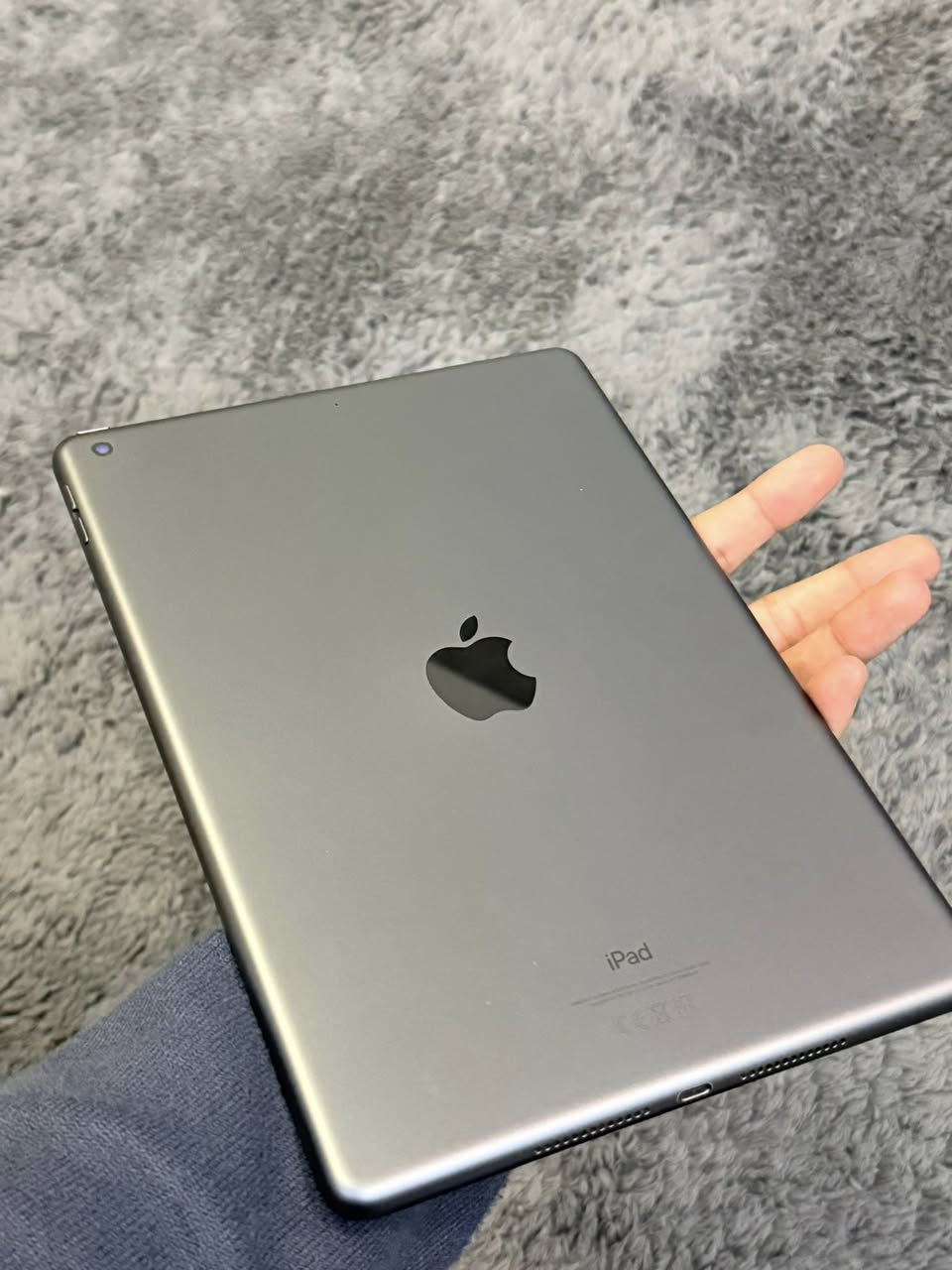 سلام عليكم ايباد 9 كلش جديد وشخط مابي بيع او مراوس رقمي ***********
