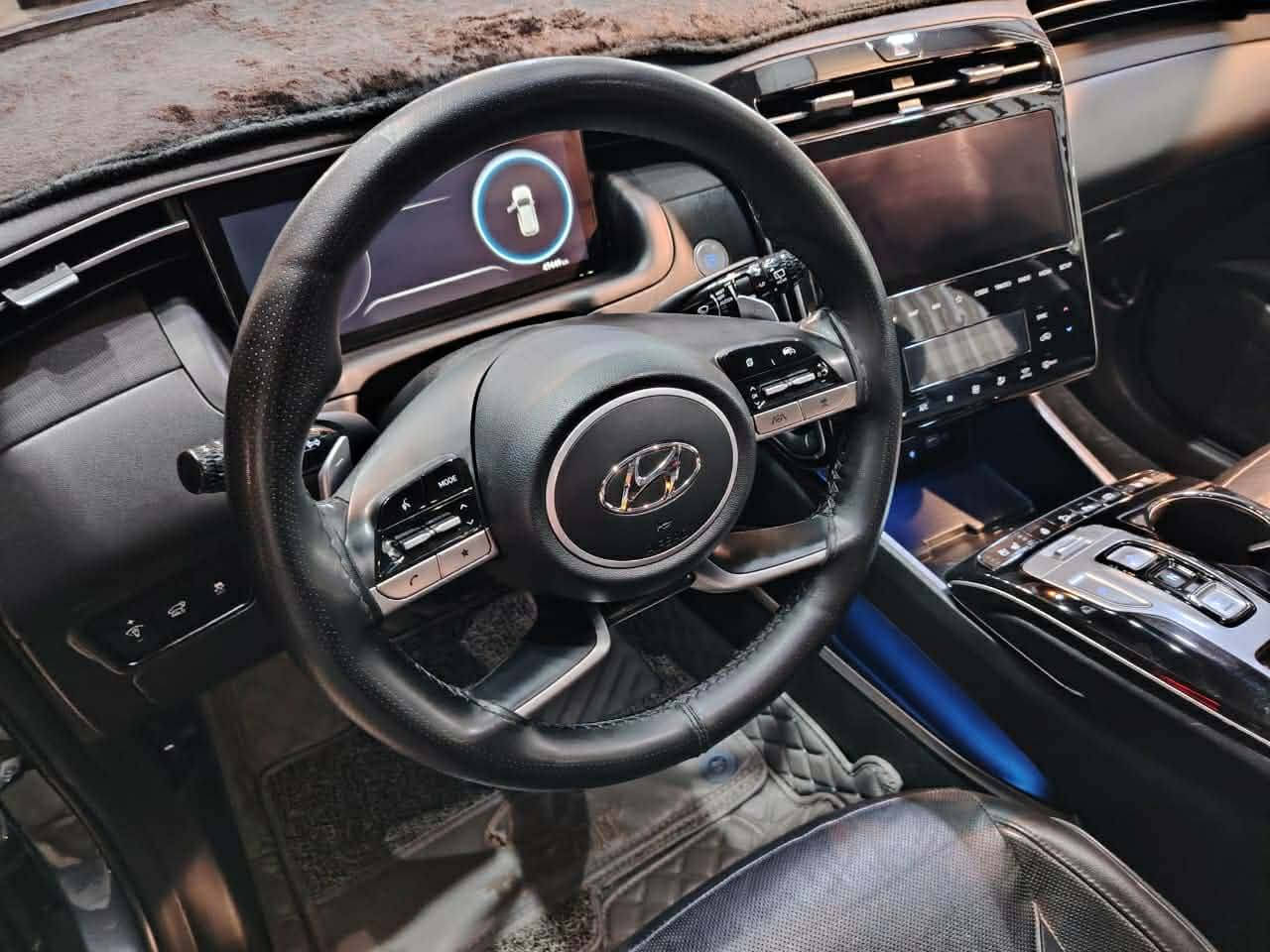 توسان ٢٢ فول ١/١ ماشيه ٥٢ الف كيلو بانزين مكينه ٢٥٠٠ كامرات ٥ محيطيه رادار ٣٦٠ درجه كير مكينه مكفول مناقصه برغي كشنات ٤ تدفئه تبريد توقف ذاتي امامي خلفي رقم بغداد مكانه شارع فلسطين سعره ٢١ الف
*********** بغداد, العراق
