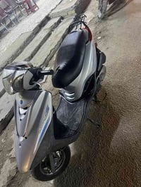 بغبغاء للبيع كفاله عامه نقص واير كيلو متر فقط السعر مليون مكاني الحريه...