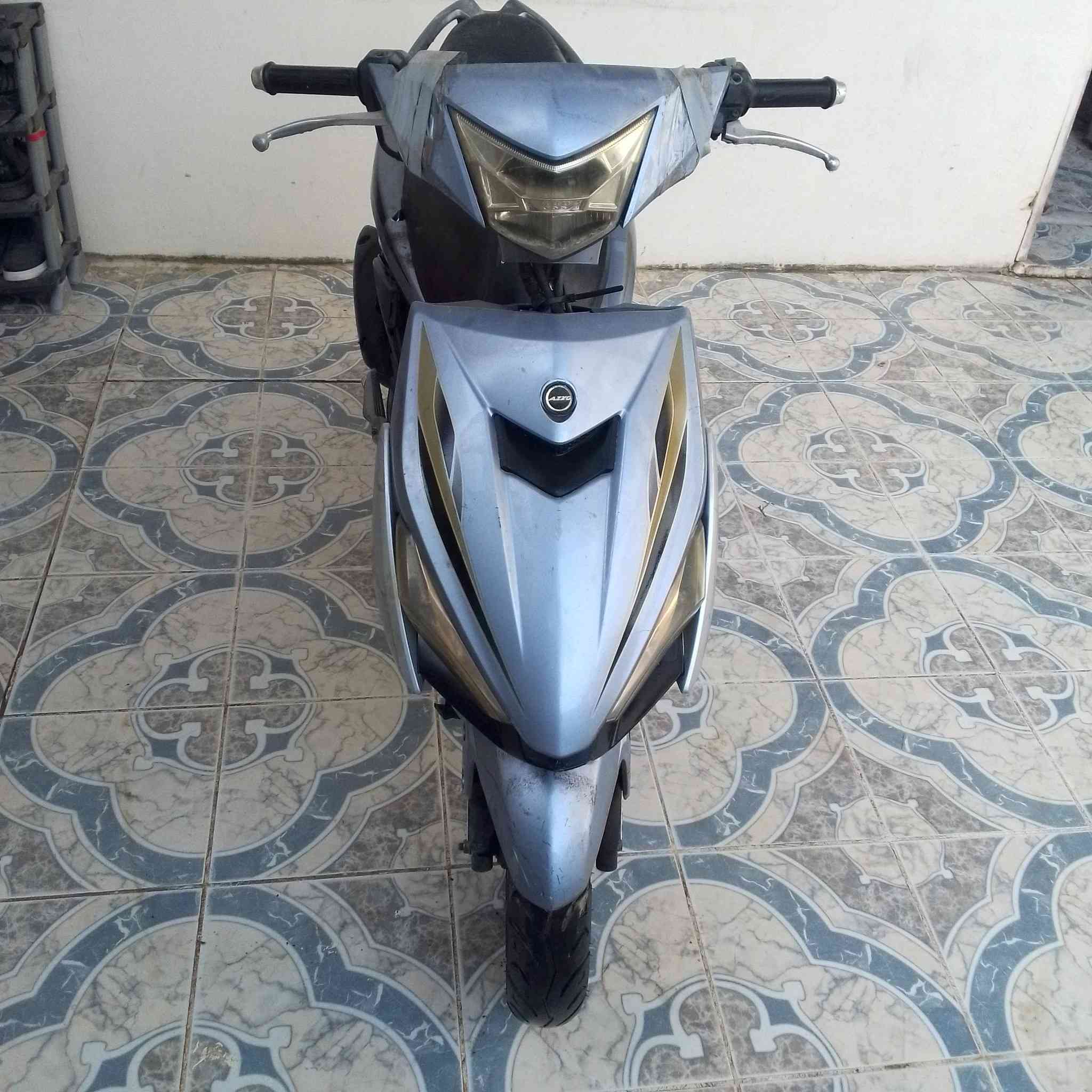 سلام عليكم
من رخصت صاحب الكروب 

دراجه اف اس /120

كامله مكمله بيعه مكينه مكفوله شرط الشلعه اشك الكاع 

نقصه الكابريتر /ول سلف خرط مجاي دير نفسها  

اطيك مكينه مكفوله  

مكاني /بعقوبه قنطره خليل باشه 

***********
السعر /175وبيه مجال
