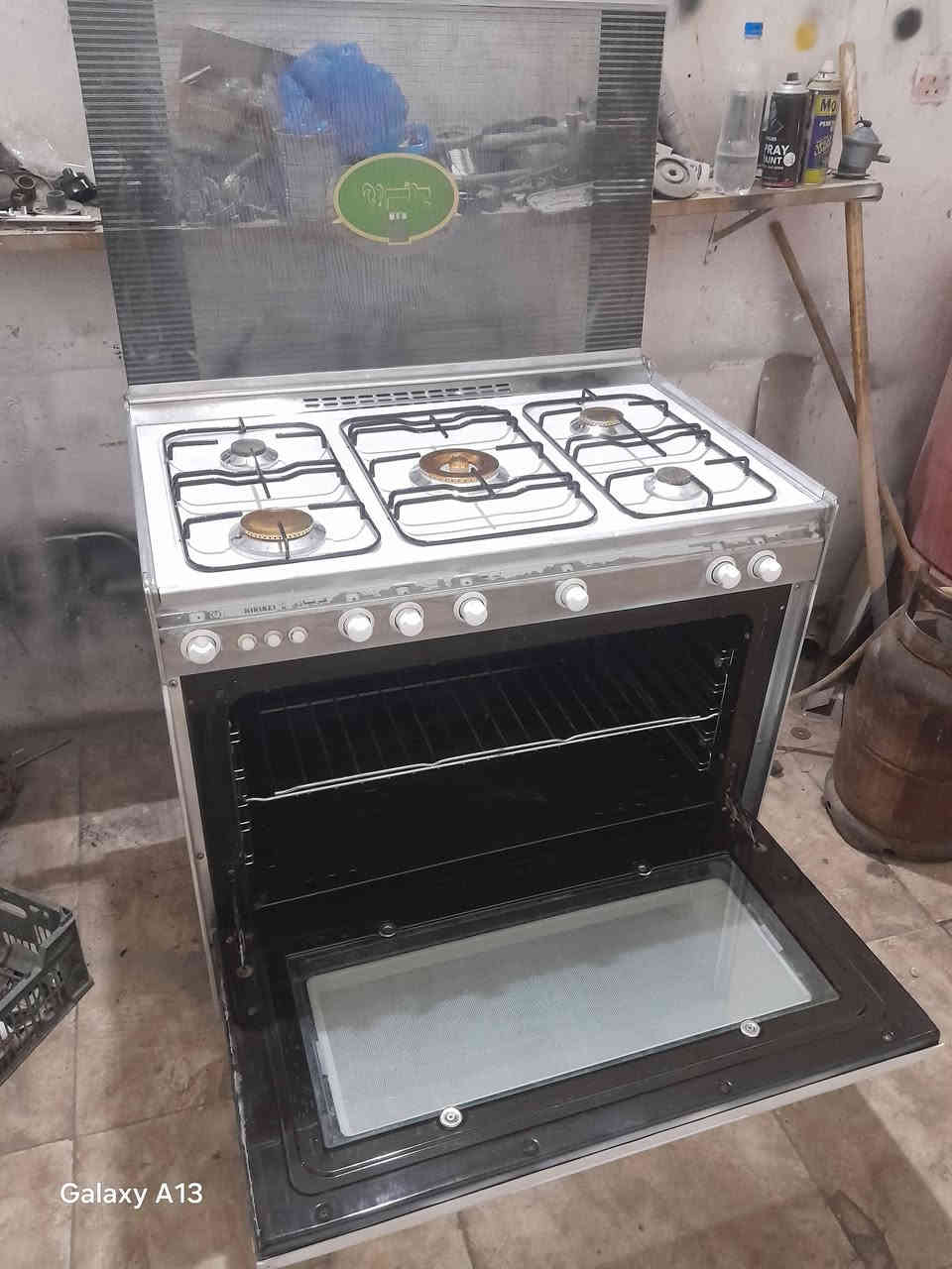 طباخ كريازي باب اول كوله شغال وعلى الفحص المكان حي النداء شارع المكاتب وتساب مازنجر موجود *********** وعدنه خدمه توصيل
