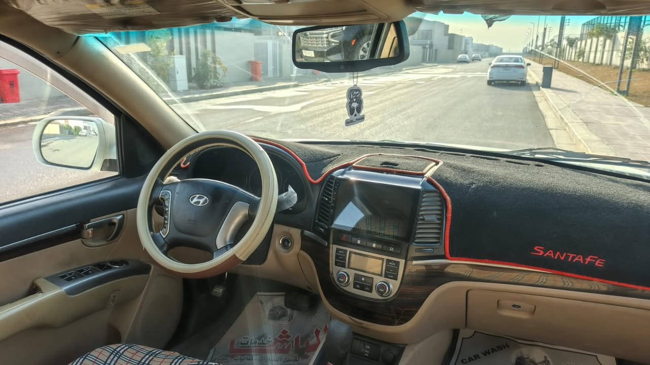 السلام عليكم سنتافي 2011 فول موصفات خليجي سيارة كاملة مابيهة نقص رقم بغداد مشروع وطني تحويل ثاني يوم الضرر مصبوغة عام اثر جراد وبيهة طخاط بسيطة السعر 118وبيها مجال ***********
