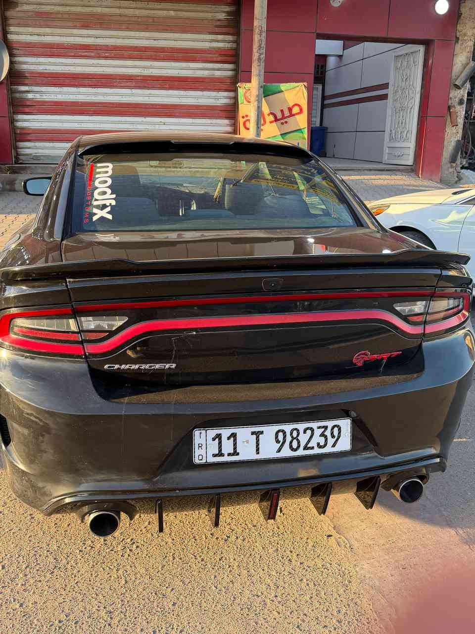 جارجر 2016 رقم بغداد الجديد بأسمي شخصيا مشروع وطني
مواصفات sxt العاديه 
ضربتها جاملغ اليسره سطحيه 
البنيد والدعاميات  محدث فقط 
بيها تكحيلات بسيطه 
الكير والمكينه مكفوله من كلشي 
ماشيه 122 ميل 
تخم تايرات جديد 
بطاريه جديده 
استخدام شخصي نظيفه السياره كلش
١٦٥ وبي مجال بسيط


**إذا كنت صاحب هذا الإعلان وتريد حذفه لأي سبب، رجاءا أرسل رسالة إلى الدعم الفني**