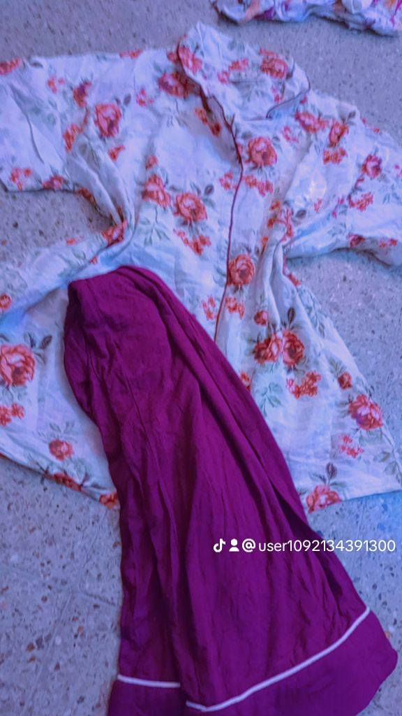 تراك نسائي
سعر القطعه ألفين 
أكو خدمة توصيل 🛵


**إذا كنت صاحب هذا الإعلان وتريد حذفه لأي سبب، رجاءا أرسل رسالة إلى الدعم الفني**