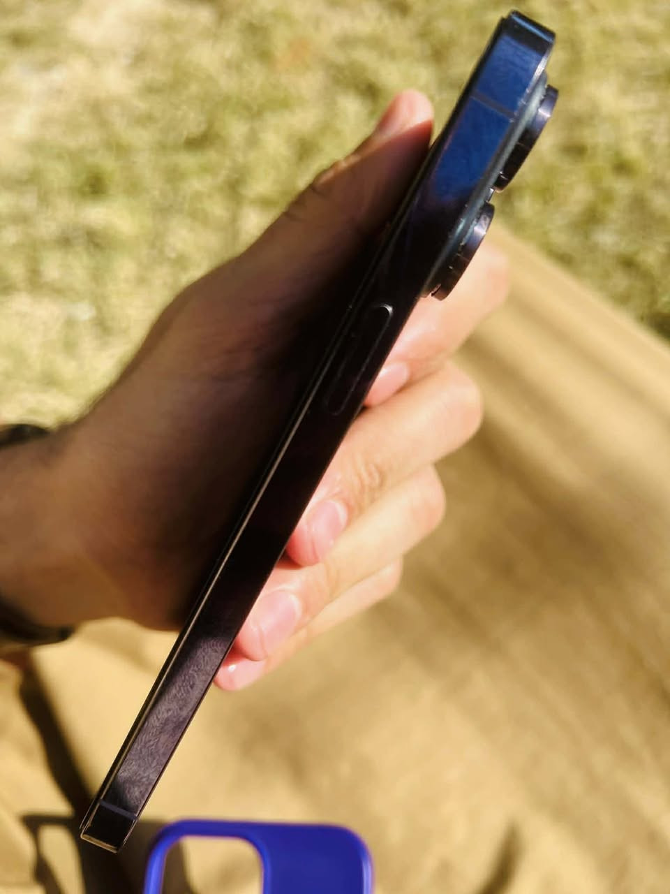 ١٤بروماكس للبيع لون بنفسجي
بطاريه٨٧ بلاد
ذاكره ٢٥٦
شرق اوسط ضمان ماستر
كارتونه غراض 
جهاز نضافه 100/100 ماكني بعقوبه ناحيه العباره رقم صاحب تلفون ***********
