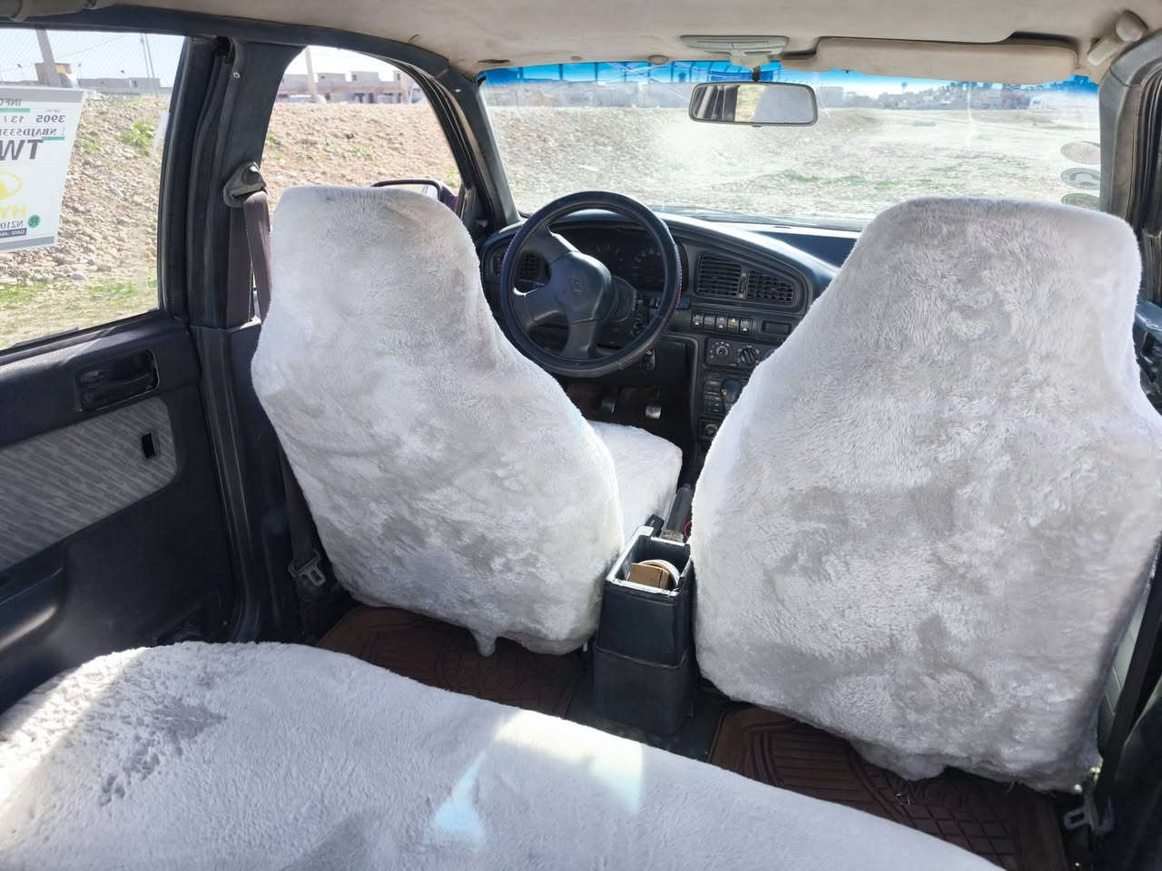 خونده النتره 1993 رقم ديالى مشروع وطني سنويه للنهايت 28 تحويل وكاله
#تبريد_وتدفئه شغالات
#فرممات_بلاديه
خياسات مابيه
كير ومكينه بشرط لا صرف لا بخار 
داخل نضيف ومدوشم جديد  
تايرات جدد 
كهربائيات كله شغال 
سعر32 ومجال للشراي
مكاني متواجد بجلولاء وكلار
***********
