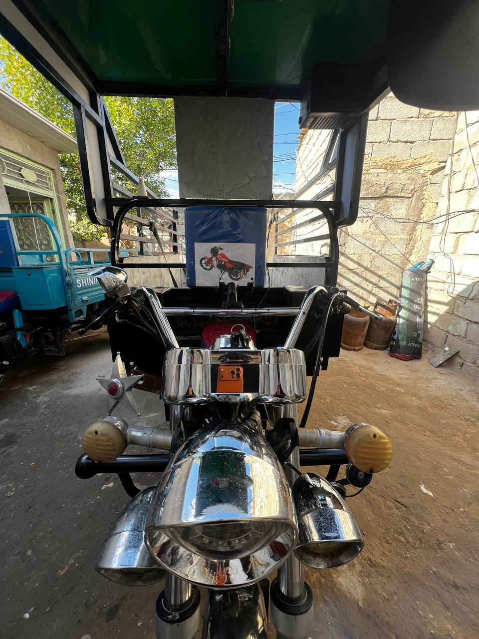 سـلامـ عـليكـمـ

اخوان ستوته موديل 2022 للبيع رقم كربلاء
سنويه جديده للـ 2028 لوحاتها طالعه بس استلام
الستوته خير من الله نضيفه فول
المحرك 2024 نضيف
محجر درجى اولى سويته 300 الف مع مسجل و 3 سماعات
كهربائيات كلها شغاله سلف هندر اشاير كيلو متر الكتروني ستوته مرتبه وعلى ايدي
مكاني كربلاء
سعرها 2.500 وبيها مجال
 
*********** واتساب
*********** واتساب كربلاء, العراق
