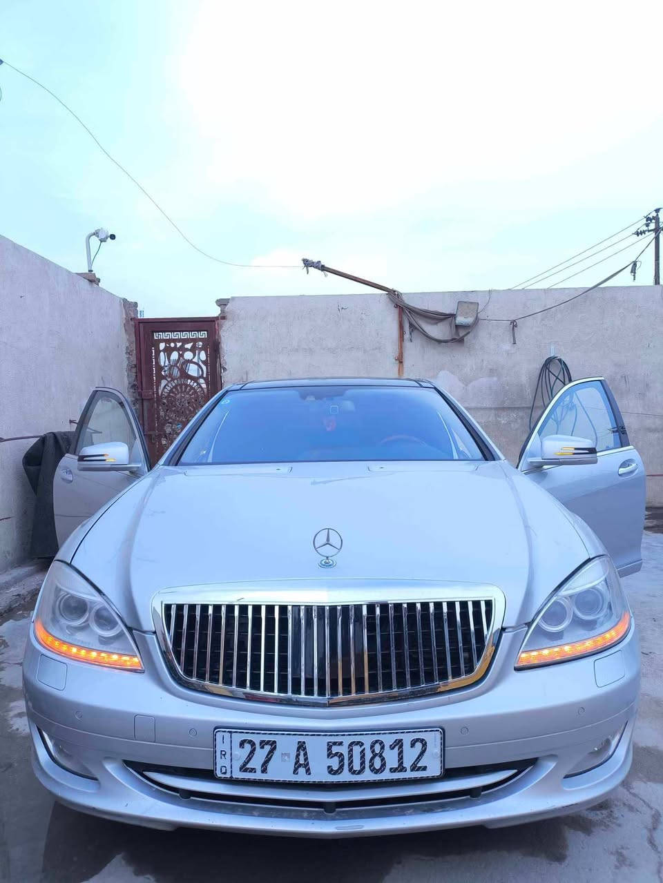 السلام عليكم مرسدس S500 فول مواصفات موديل 2008 دخول جديد بسمي السياره جديده ع وضع الشركه للاستفسار *********** السعر 190 مكان ناصريه
