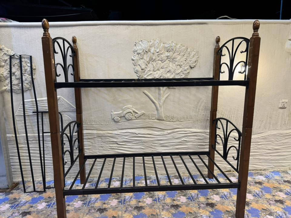 جرابي عدد ٢
شارع فلسطين 
لحد عمر ١٠ سنوات 
٦٠ الف قفل 
***********
