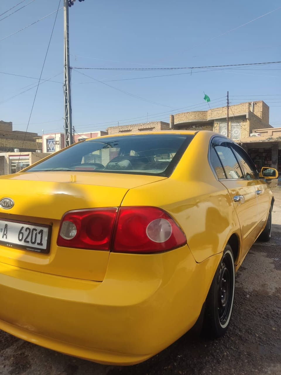 السلام عليكم
 اوبتما وارد امريكي 2008 ضرر جاملغ خلفي وربع جامع امامي
سياره جاهزه من كلشي تخم تاير حداديه تبريد كهربائيات كله شغاله محرك كير رقم بابل بسمي سنويه ل٢٩ مصفره خطه شطره ناصرية السعر ٨٣ مكاني ذي قار شطره ***********
