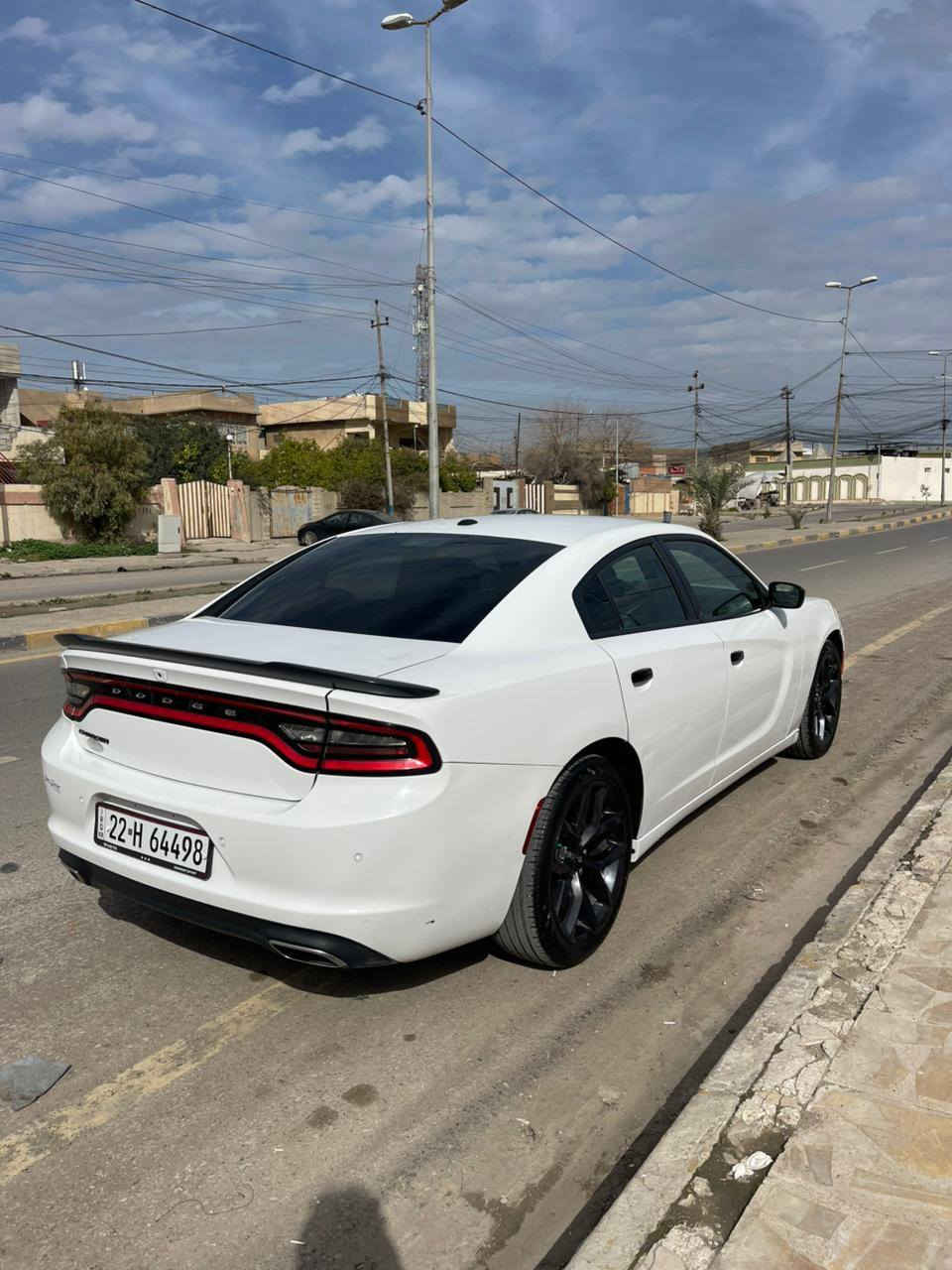 للبيع جارجر 2019 Sxt مواصفاتها المعروفة 6سلندر محرك كير شرط سياره جديده مال بيت ماشيه 65 mi  ضررها جاملغ باب خلفي بدون دواخل بدون ارباك السعر 220
مكان السياره موصل 
***********
***********
