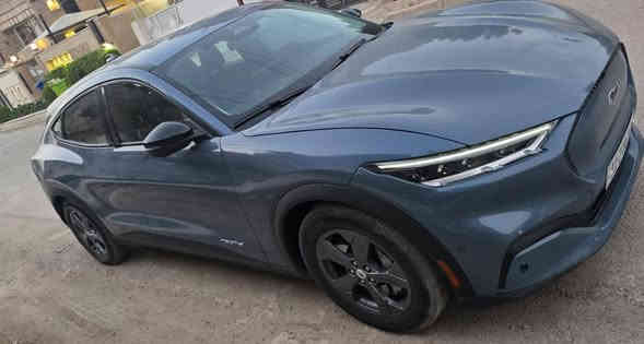 🚗 موستنك كهرباء وارد أمريكي 2023 – كهرباء بالكامل..
🔹 المواصفات:
تشغيل بصمة + بيبان بصمة + فتح كهرباء
مدى الشحن: 400 كم بالشحنة الواحدة
دفع خلفي – تك ماطور
كشنات جلد
كير ماوس
كاميرا خلفية + رادارات خلفية + تنبيه عند الرجوع
ويل كب رياضي
ليدات أمامية نهارية
يوجد مواصفات اخرى..
🔹 الحالة:
حادث بسيط: تصليح ربع بنيد + تكحيل جملغ يمين
تبديل دعامية أمامية فقط
أرباك ستيرن طاك فقط
السيارة ماشيه: 22,000 كم فقط
💰 السعر: 19,700 $ فقط
📍 مكان السيارة: بغداد – حي اور
📞*********** / ***********
