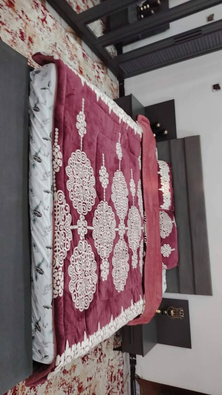 السلام عليكم  غرفة نوم تركي🇹🇳
نظافة ٩٠%
   ٨ قطع
للإستفسار خاص  عنوان بغداد الدورة


**إذا كنت صاحب هذا الإعلان وتريد حذفه لأي سبب، رجاءا أرسل رسالة إلى الدعم الفني**