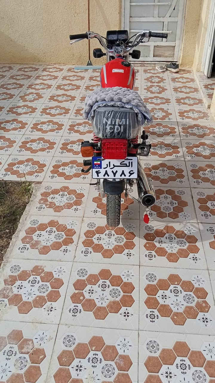 دراجه نامه للبيع موديل 2025 كفاله عامه للبيع السعر 625 وبيه مجال للطبين مكاني مركز مدينه الحله للستفسار عل *********** وتساب
