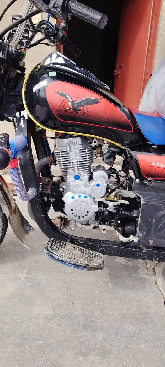 ٢٢ للبيع جديد شركة شخط مابيها محدثه ٢٥ تايرات جديد شرط محرك صاروخ ٢٠٠ السعر ١٧٥٠ بي  شراي تعال خاص مكاني كركوك الحي الصناعي ***********
