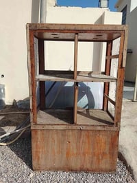 قفص للبيع مالت طيور دجاج هم يرهم بسعر مناسب 07801488745