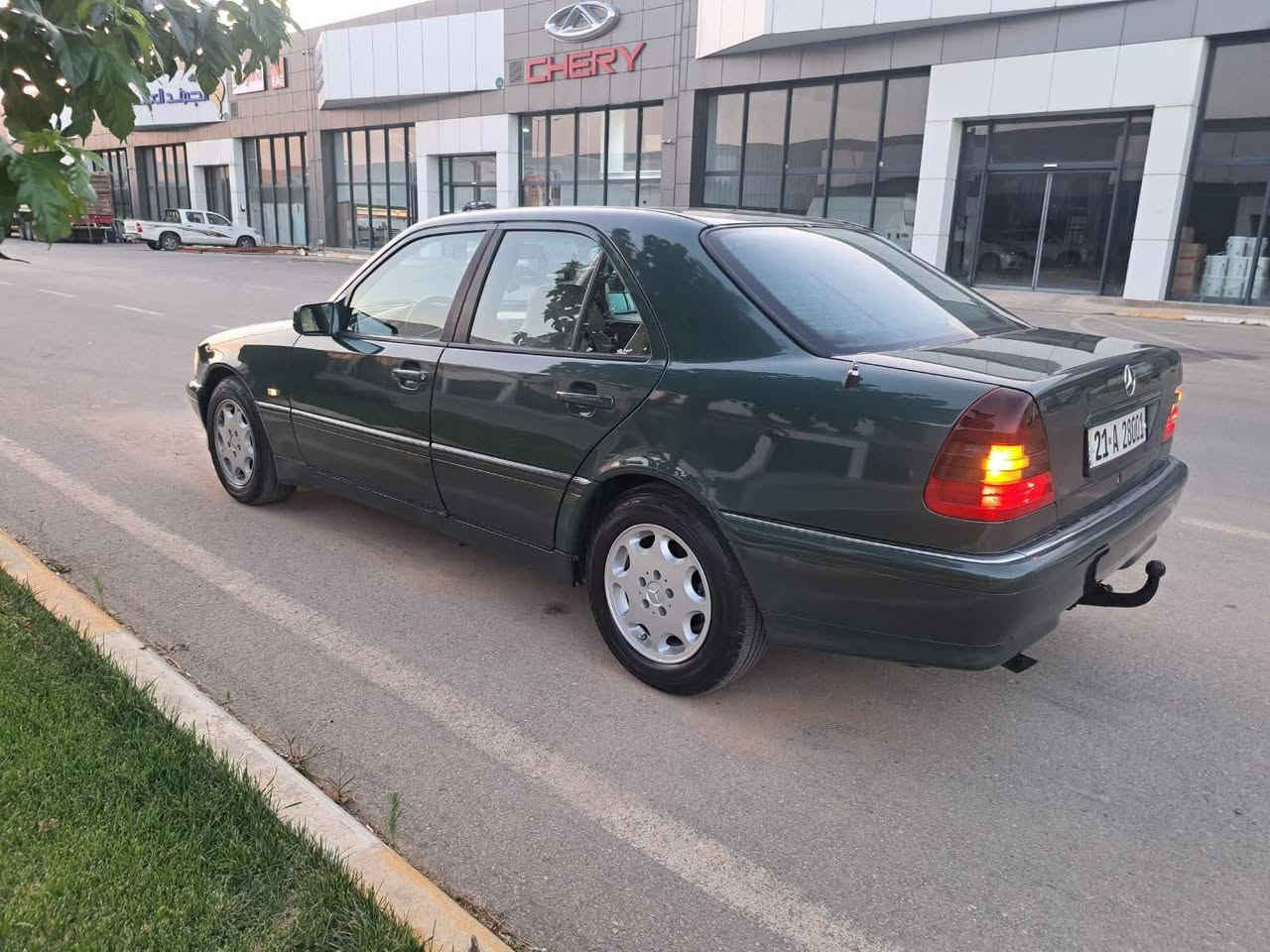 🚗✨ مارسيدس بيبي شبح 1994  

⚙️ كير ومكينة بلاد 220 بخاخ  
❄️ تبريد وكهرباء بشرط  
🎨 صبغ عام للجمالية – بدون حادث  
📊 ماشية 280 ألف كم  
🚗 سيارة جميلة ومميزة  

📍 موقع السيارة: السليمانية  
📞 للتواصل: *********** / ***********  

💵 السعر: 70 وبـ يمجال  

#مارسيدس_بيبي_شبح_1994 #السليمانية #سيارات_للبيع
