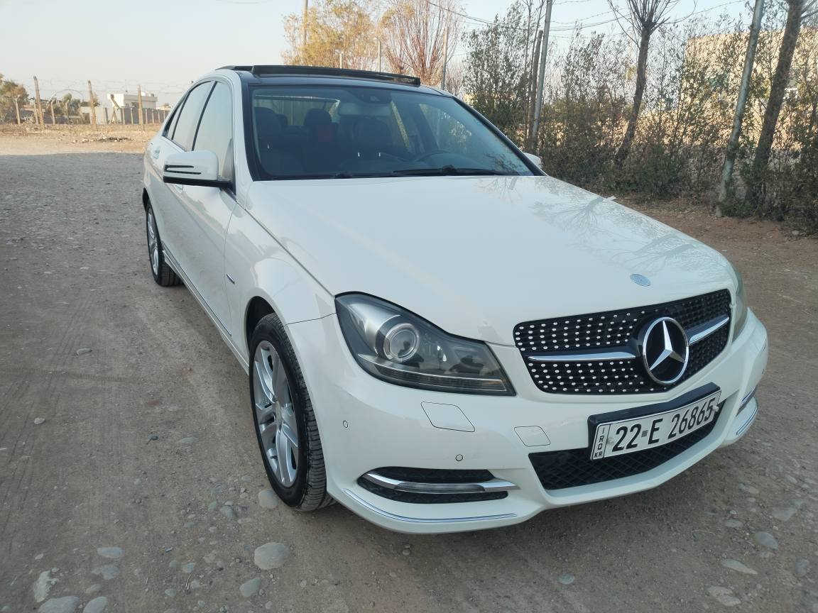 فول فول مواصفات بەبێ بۆیاغ بێ لێدران  چوار پستۆن تۆربو 
دوو سویج زمانی دولی سفری شریکەی هەولێرە
گێرمکینە کارەباییات هەمووی بەشەرت مواصفاتیش ناژمێردرێ کە گۆتت فول معروفە  لە مرسیدس  بەناوی خۆمە راستەوخۆ بەناوی دەکەم 
ماوەی ڕۆیشتن 216000 km
تێبینی هەندی ناو لەپی دەست ساردی هەیە لەتەنیشت بەگ لایت
ناونیشان هەولێر 
ژمارە مۆبایل واتس اپ *********** أربيل, العراق
