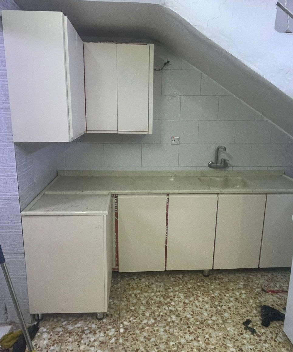 يعلن معمل الالمنيوم الكرار 
سعر متر450الف دينار ارضي +الملحقHDF  معا التوصيل والتثبيت
للاستفسار تواصل ***********
