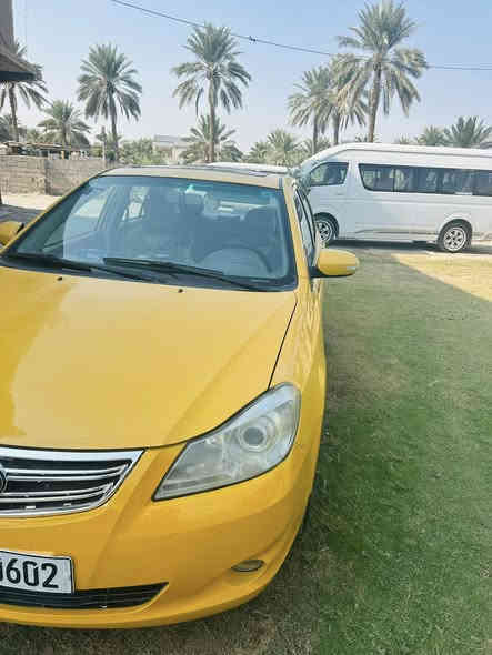 السلام عليكم BYD G3 بصمه رقم دولي 
مصفره هيئه وغرامات تحويل ثاني يوم
كير ومحرك هوندا فتحه سقف بلاديه
تبريد تدفئه بيها بارد بسيط سعرها 
55 وبيها مجاال مكانها بغداد ***********
