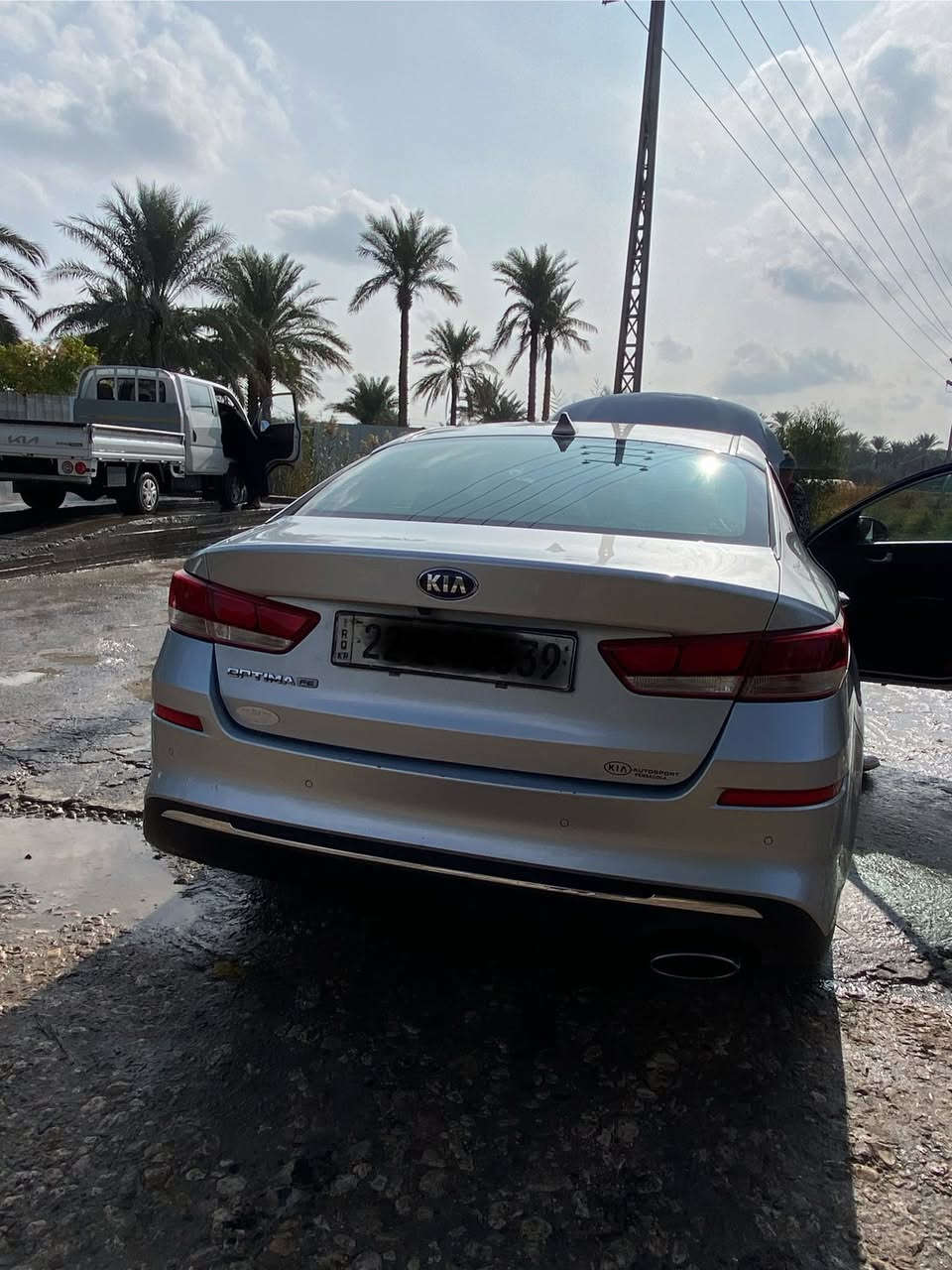 السلام عليكم ورحمة الله وبركاته سيارة أوبتيما موديل ٢٠٢٠ ماشيه جديده برغي متصرف عليها مكاني الحله رقمها اربيل 
وكاله عامه بنيد فقط بارد جداً بسيط بدون لغود شاصي سليم داخل سليم الاستفسار اكثر الاتصال ***********
