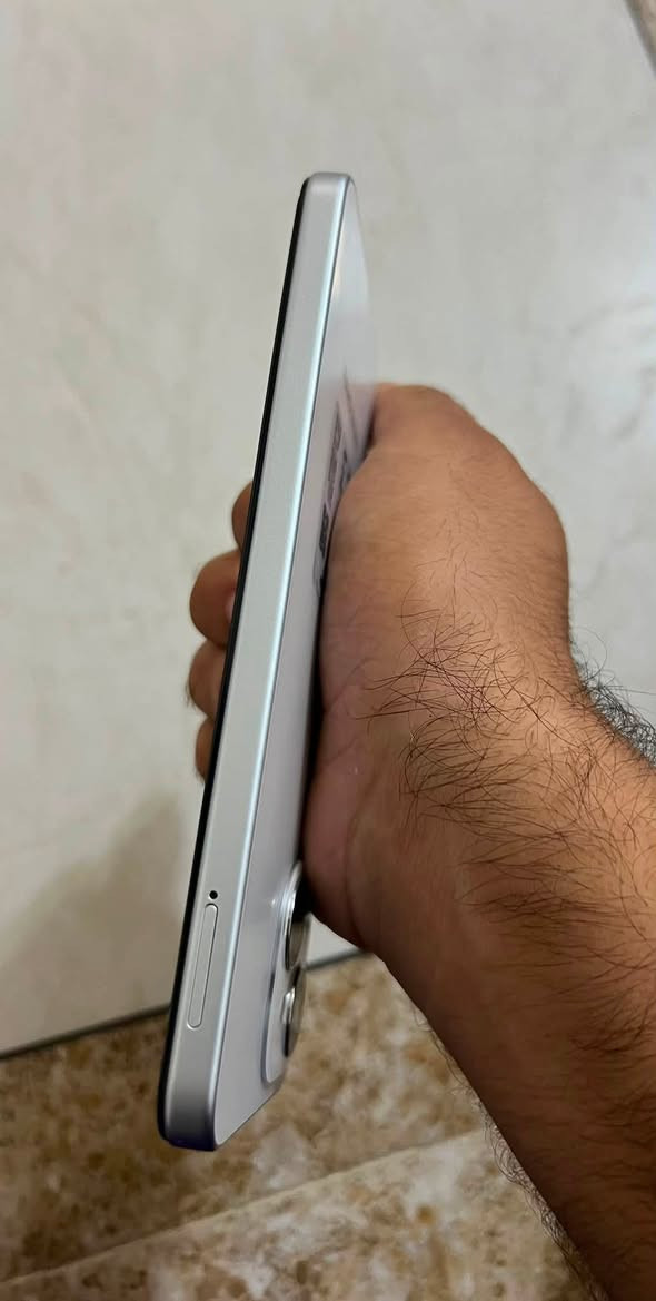 سلام عليكم 
تكنو سبارك 40c 
ذاكره 256 عشوائيه 8 
بطاريه 6000 
جهاز نضيف جداً مستخدم شهر واحد مال بيت 
ملحقاته شاحنه الاصلي فقط سعر 125 
مكاني بغداد سبع البور 
***********
