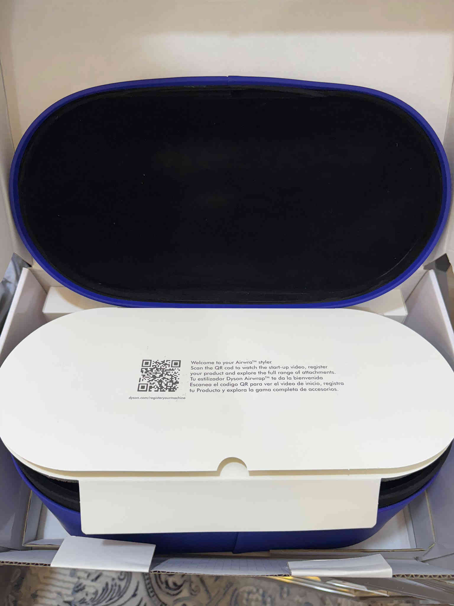 Dyson airstrait original 🌪️
سشوار دايسون الاصلي ٦ روؤس 
***********
