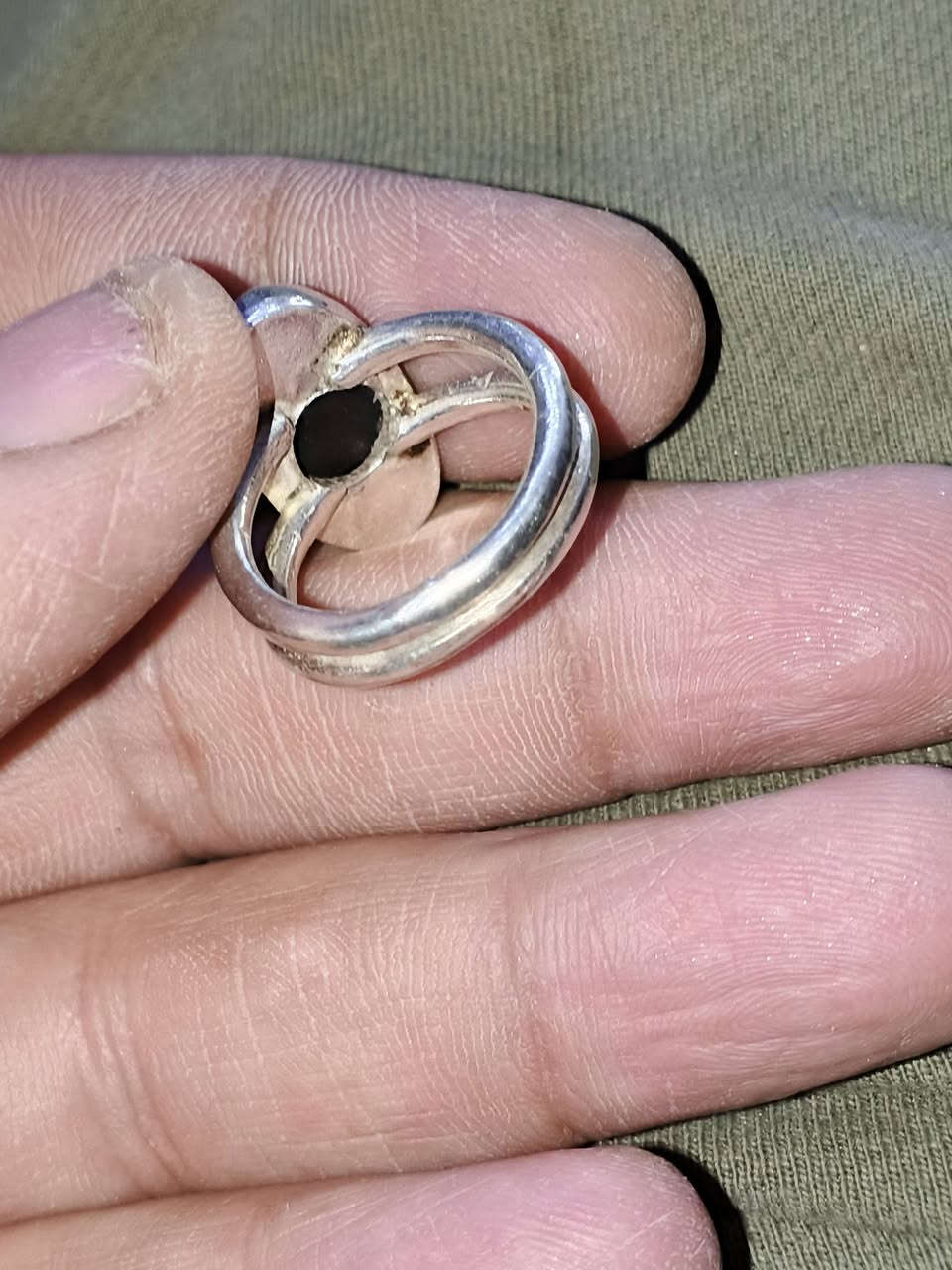 محابس كلهن قديمات سلاماني عينتين صريحات ياغه يدويه وجزع ولسود ما عرفه شنو حجرته ما يشف مكاني بغداد مدينة الصدر توصيل ما عندي ***********
