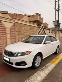 اوبتيما ٢٠١٠ • فول مواصفات • فتحة شمسية