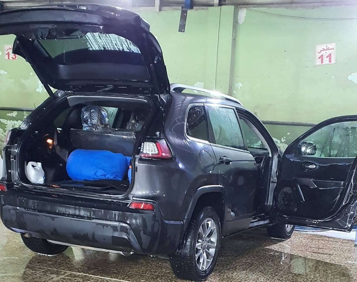 السلام عليكم ورحمة الله
Jeep Cherokee
جيب شيروكي بزون موديل 19
محرك 2400 جاهزه للأخير 
بصمه وتشغيل عن بعد ودخول ذكيSmart Key
مرايات كهرب تحكمات ستيرن وتحديد سرعه
صندوگ بصمه
كامره خلفيه
گير ومحرك شرط
سنويه بأسمي
وكابون بانزين الحديث
حادثها نص بونيد وجاملغ يمين 
السياره جاهزه ونضيفه
السعر 145 وبيها مجال بسيط
*********** موصل, نينوى
