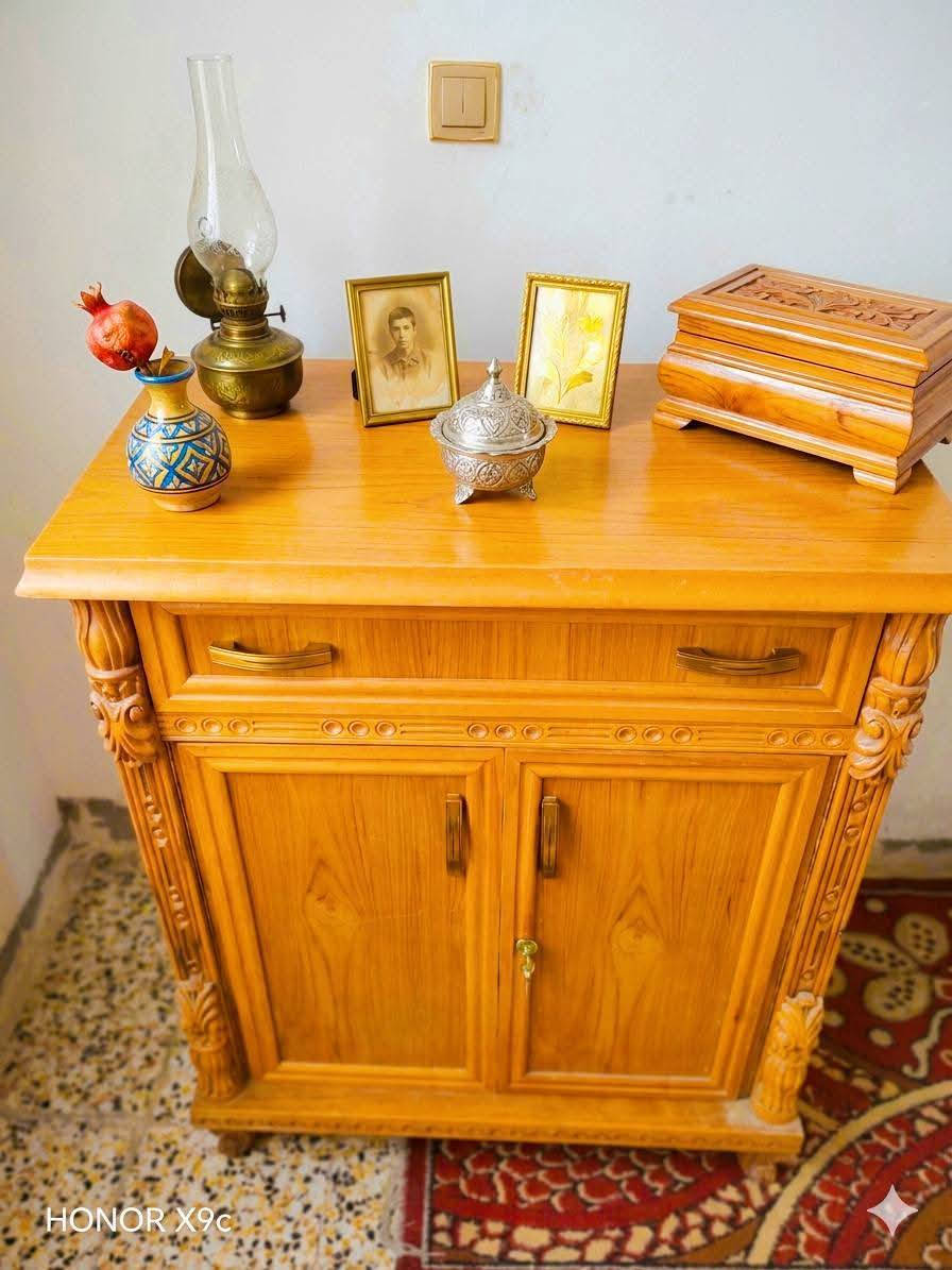 كومدي تزكام داخل وخارج صاج درجة اولى جديده وحلوه المكان ديوانيه حي العسكري للاتصال على هذا الرقم *********** بي واتساب *********** بي واتساب
