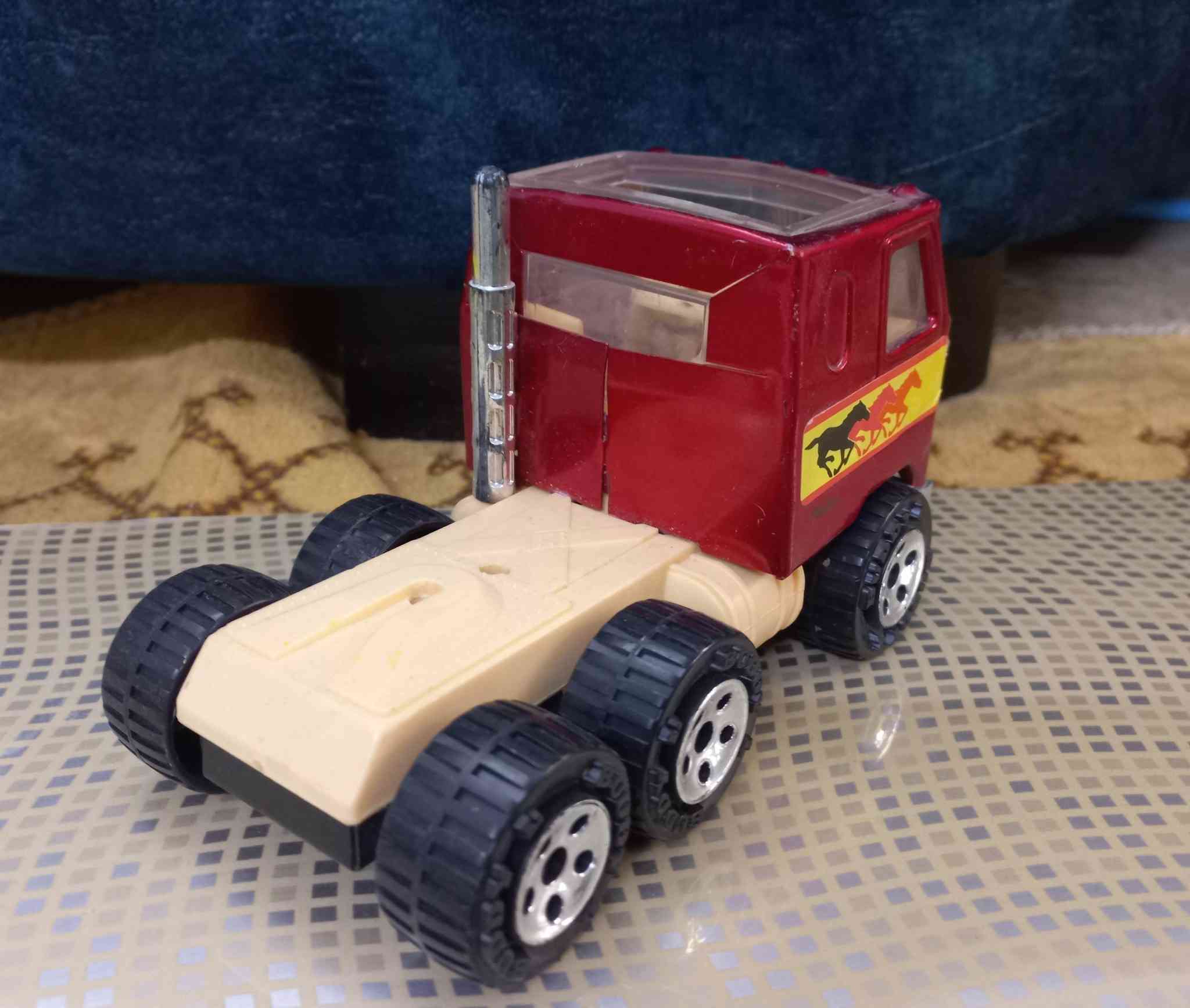 السلام عليكم 
للبيع سيارات حديد حجم 1/43
(طول التريلة 15 سم) 
و (طول السيارات 12 سم) سيارة عسكرية وسيارة شرطة
وزن ثقيل  

السعر 30.000 د.ع

التوصيل بغداد فقط


**إذا كنت صاحب هذا الإعلان وتريد حذفه لأي سبب، رجاءا أرسل رسالة إلى الدعم الفني**