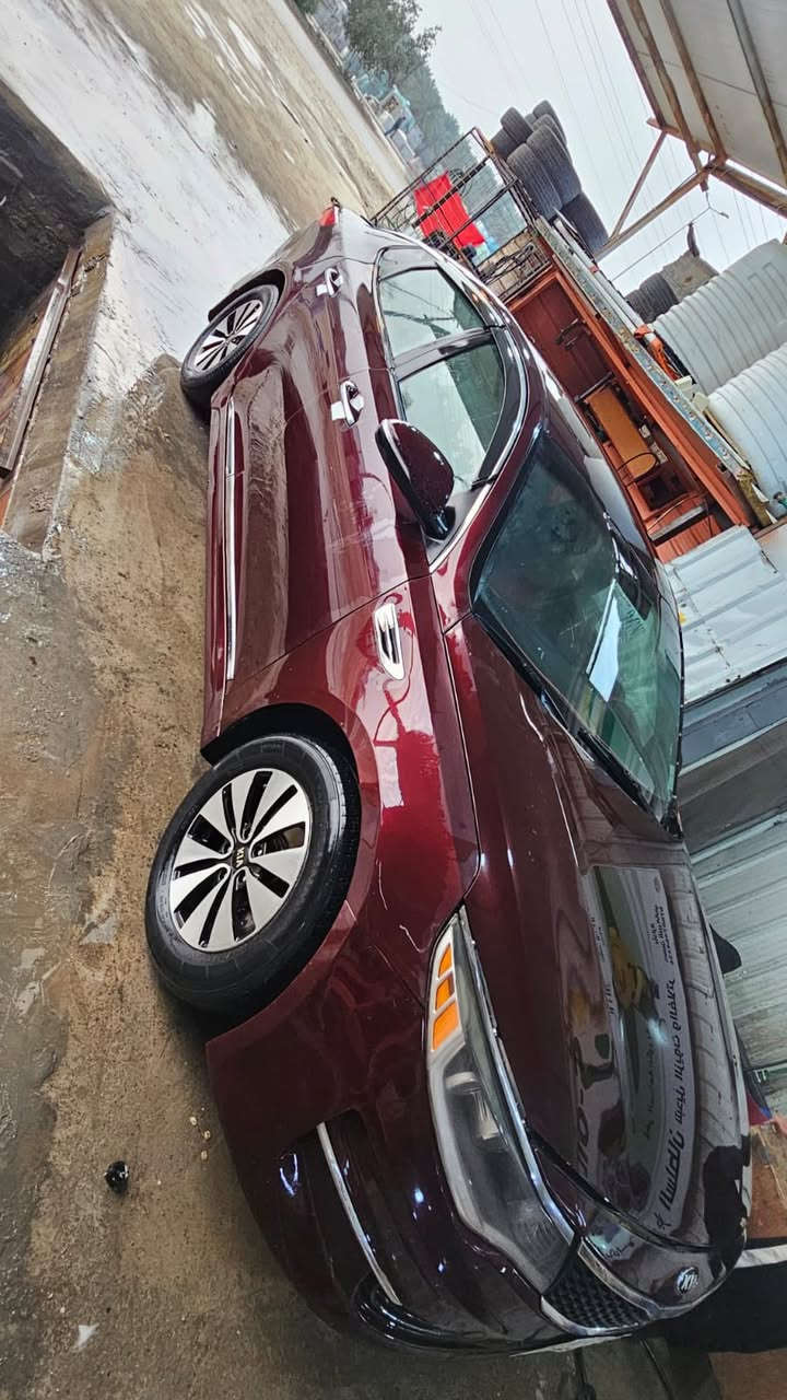 السلام عليكم اوبتيما موديل 18 امريكي  بيها اربع قطع وشويه بلتكمه الخلفيه مكدار شبر ابيع حزام السعر ب110 وبيها مجال ما متواجد ع النت.  ***********
