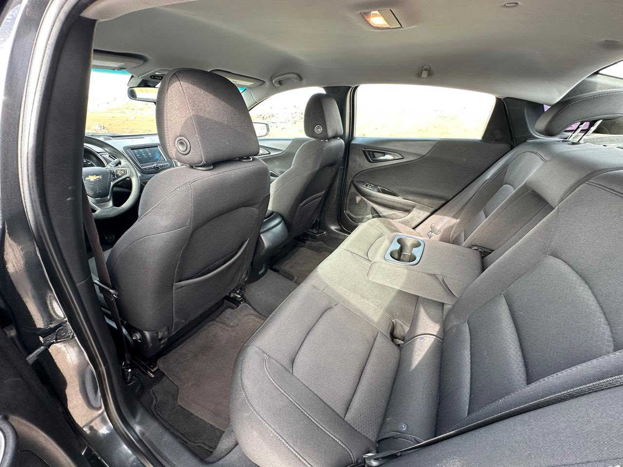 ماليبو ٢٠١٨
فئة ls
شاشه + كاميرا
5بصمات
حره 
تحكم ستيرن 
تدفئه نعمه وتبريد + كشنات
محرك 1.5 تيربو 
حادث جاملغ وربع بونيد
١٣٦،٠٠٠ كم ماشي
مكان اربيل
السعر  ١٠٥ ورقة
وتساب 
***********
