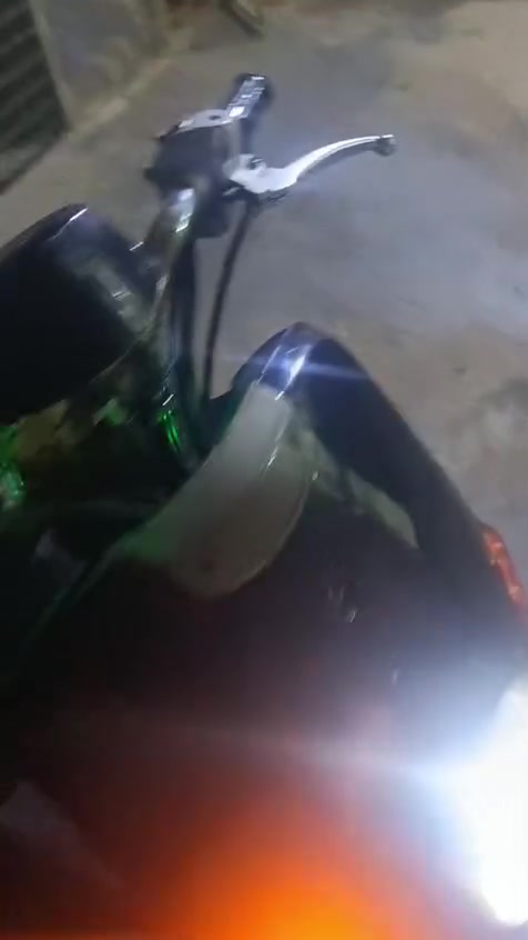 ماكس بوليسي جاهزه من كلشيالسعر 700وبيه مجال ***********
