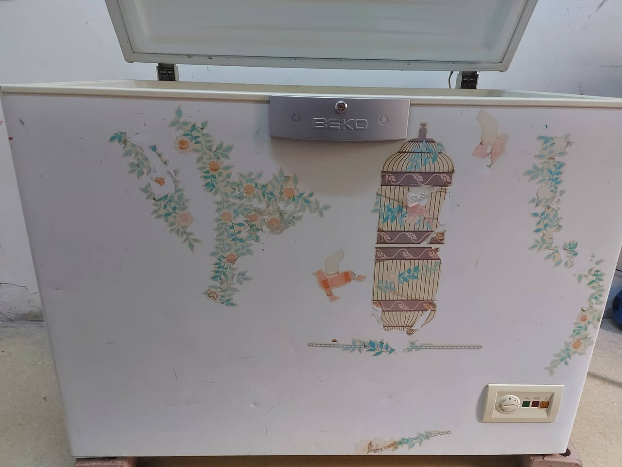 كشر مجمده للبيع  هاذ رقمي  ***********
