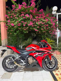 بطح للبيع او المراوس  بطح cbr - 500rr موديل 2017  الدراجة رقم وسنوية ت...