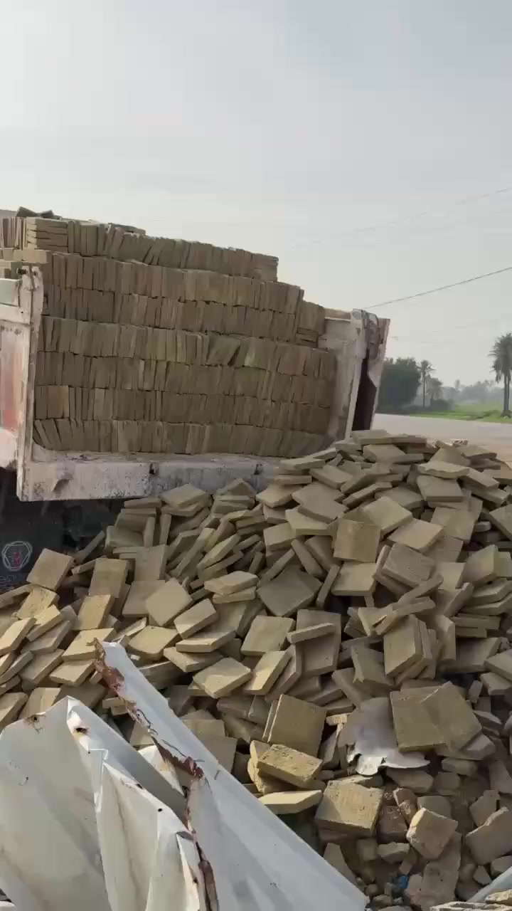 معمل فرشي درجة اولئ واصل جميع المحافظات شرط النوعية والعدد حسب الكمية والمكان الاستفسار أو واتساب *********** أو ***********
