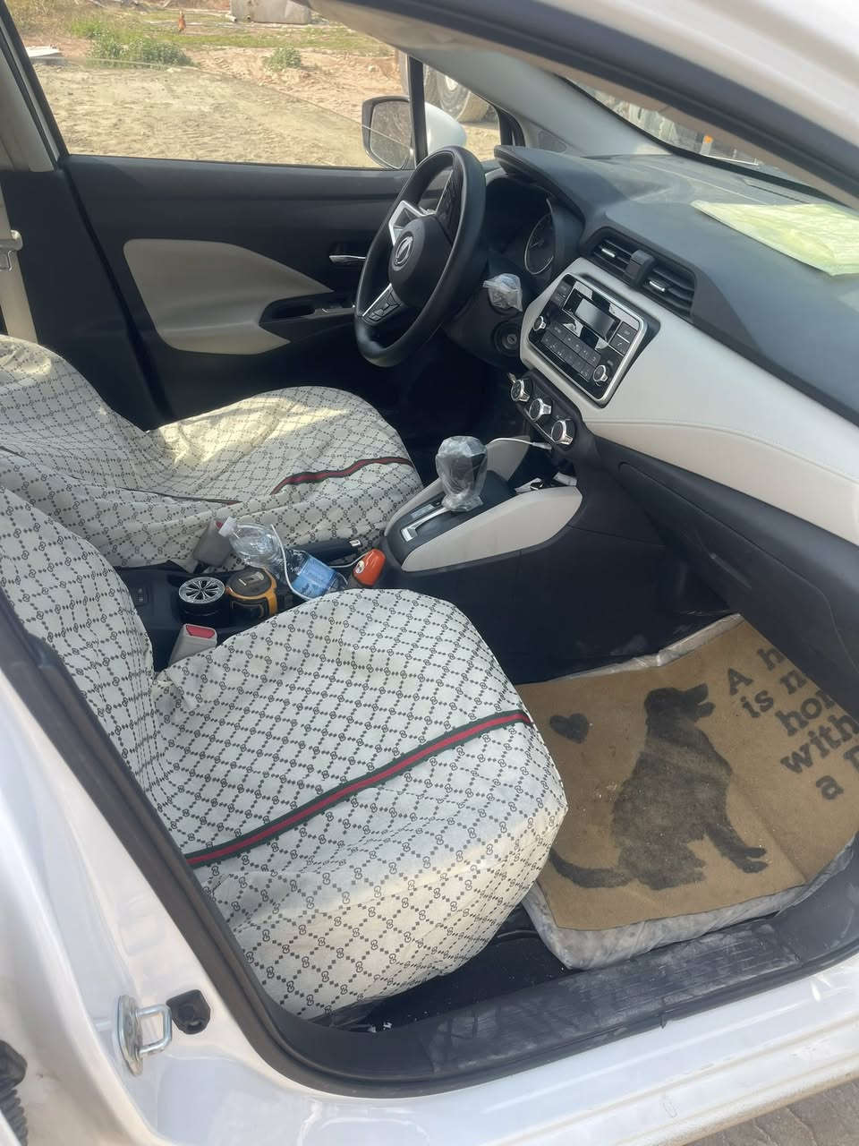 نيسان سني موديل 24
ماشية 24 الف
مكفولة ماعدى شخط في الباب الخلفي مكحل
عنوان السيارة بغداد 
صاحب السنوية يسكن البصرة
السعر ١٣٧ وبيه مجال


**إذا كنت صاحب هذا الإعلان وتريد حذفه لأي سبب، رجاءا أرسل رسالة إلى الدعم الفني**