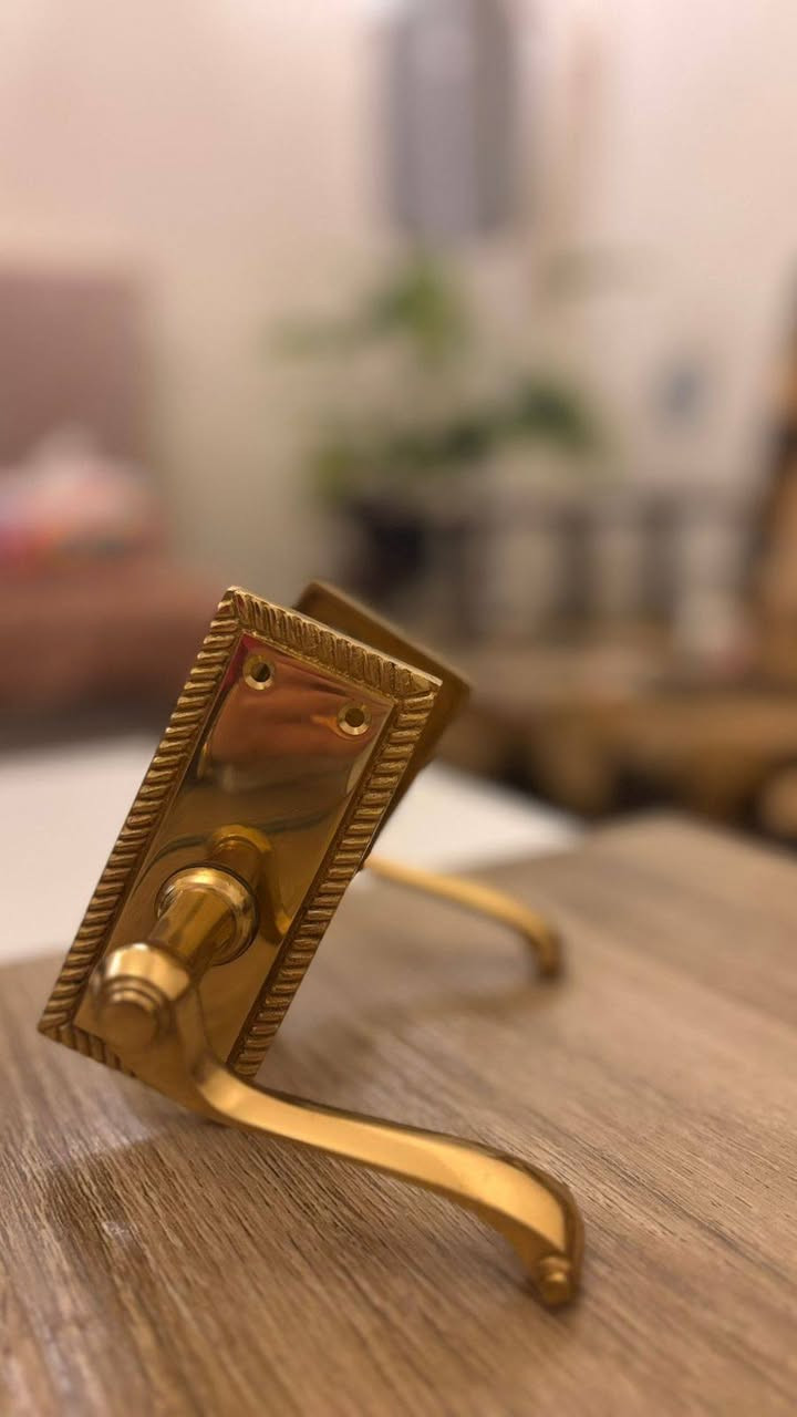 ايدين ابواب نحاس وبرونز السعر 15 دينار منهي للاستفسار رقم 0789156784


**إذا كنت صاحب هذا الإعلان وتريد حذفه لأي سبب، رجاءا أرسل رسالة إلى الدعم الفني**